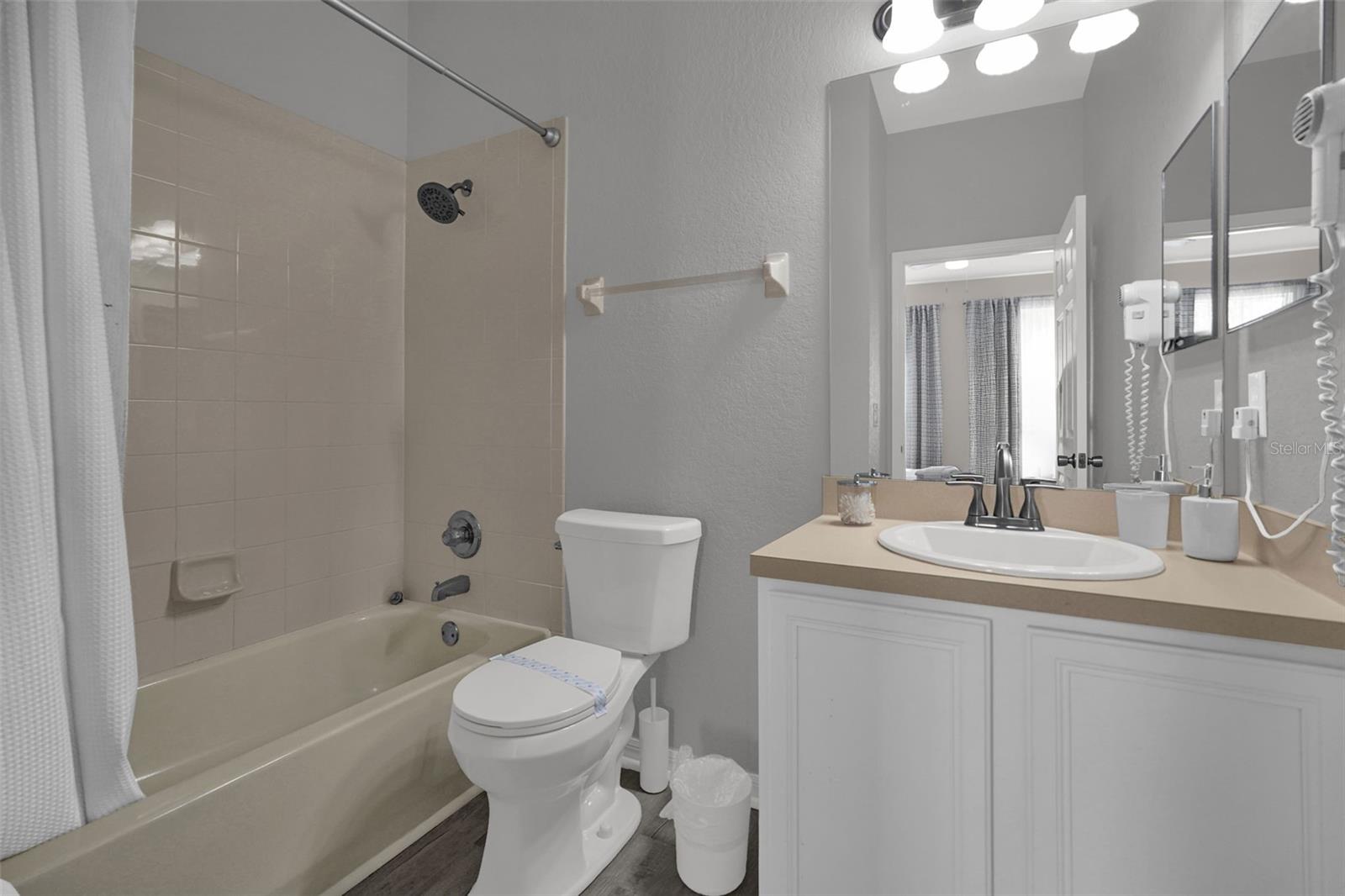 1002 Calabria Ave Property Photo 30