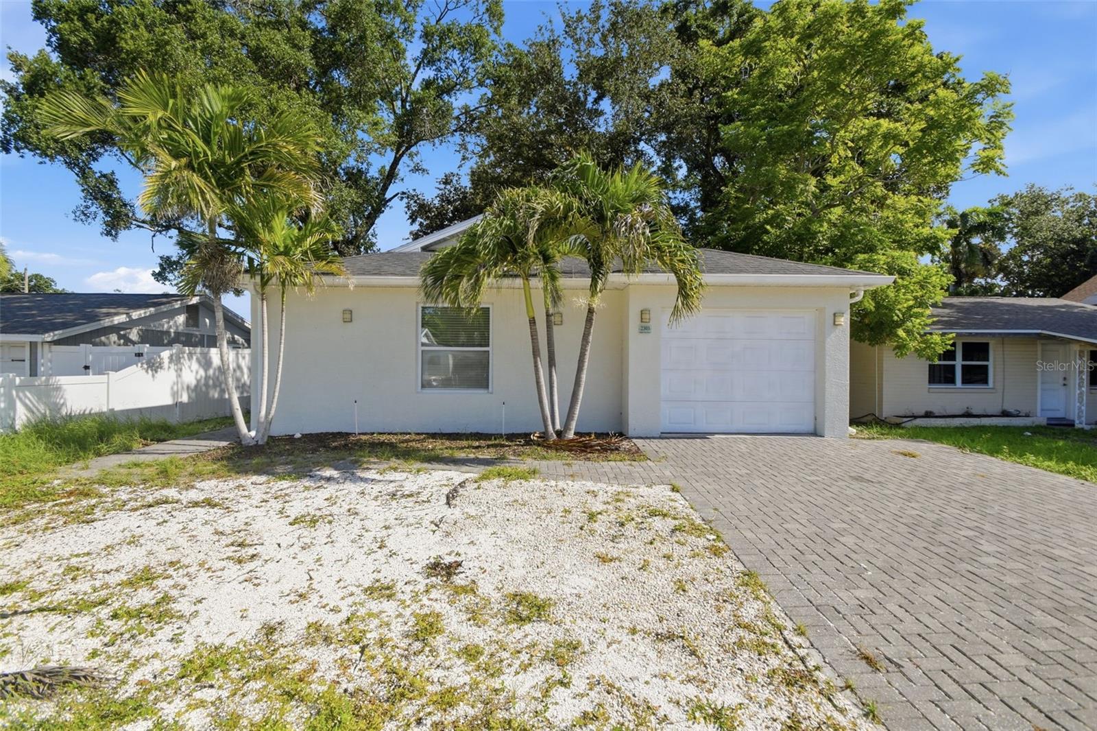 2303 Bahia Vista St Property Photo 1
