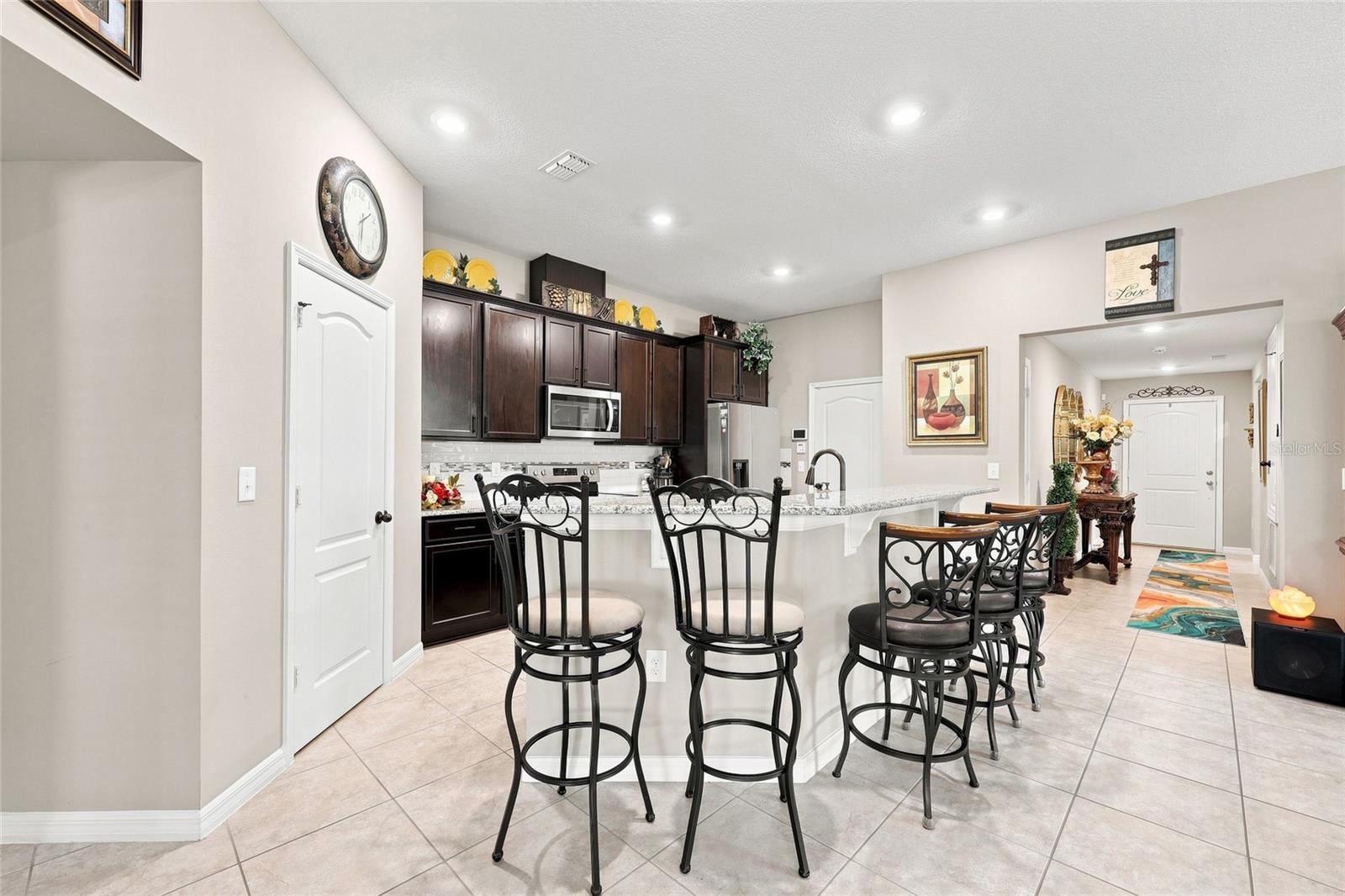 2328 Carriage Pointe Loop Property Photo 14