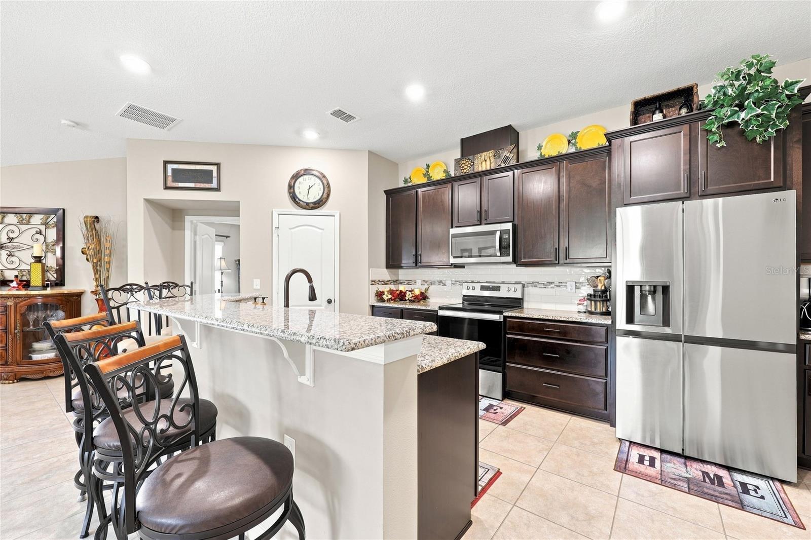 2328 Carriage Pointe Loop Property Photo 16
