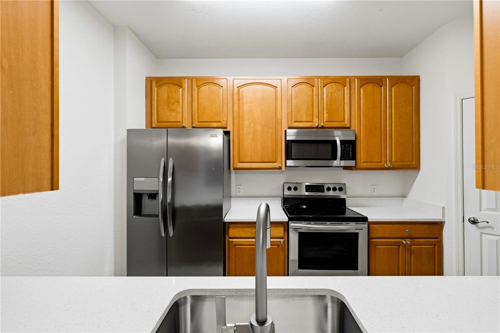 2484 San Tecla St #201 Property Photo 5