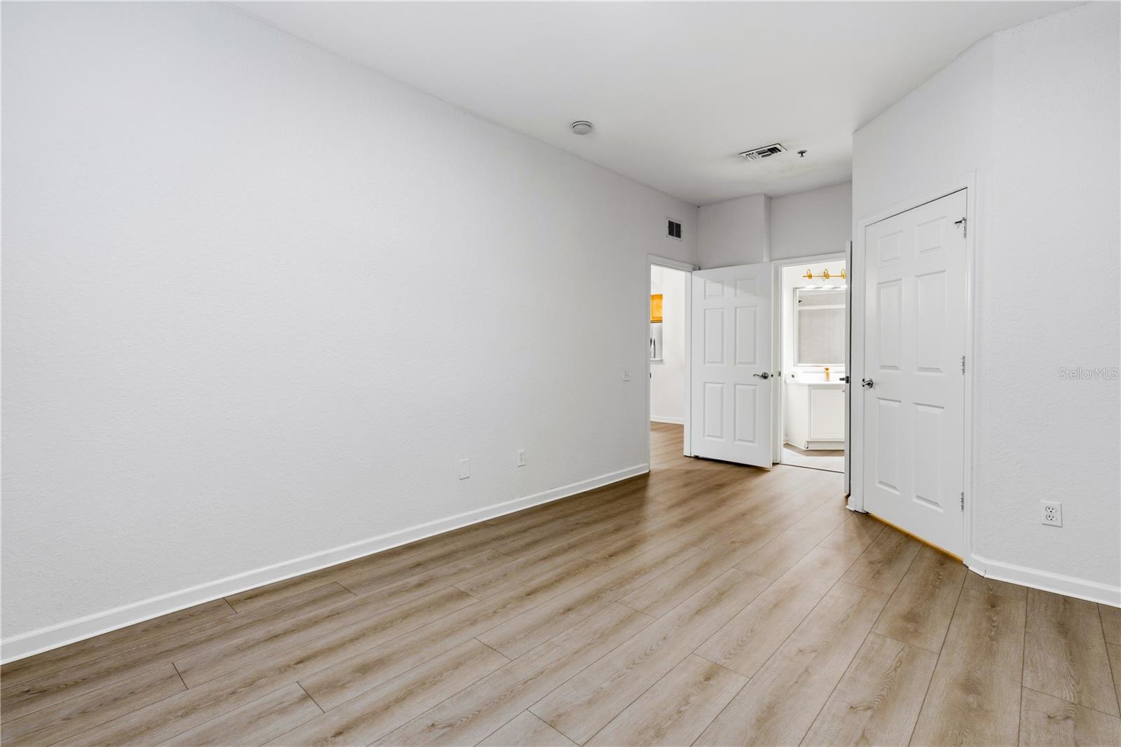 2484 San Tecla St #201 Property Photo 16
