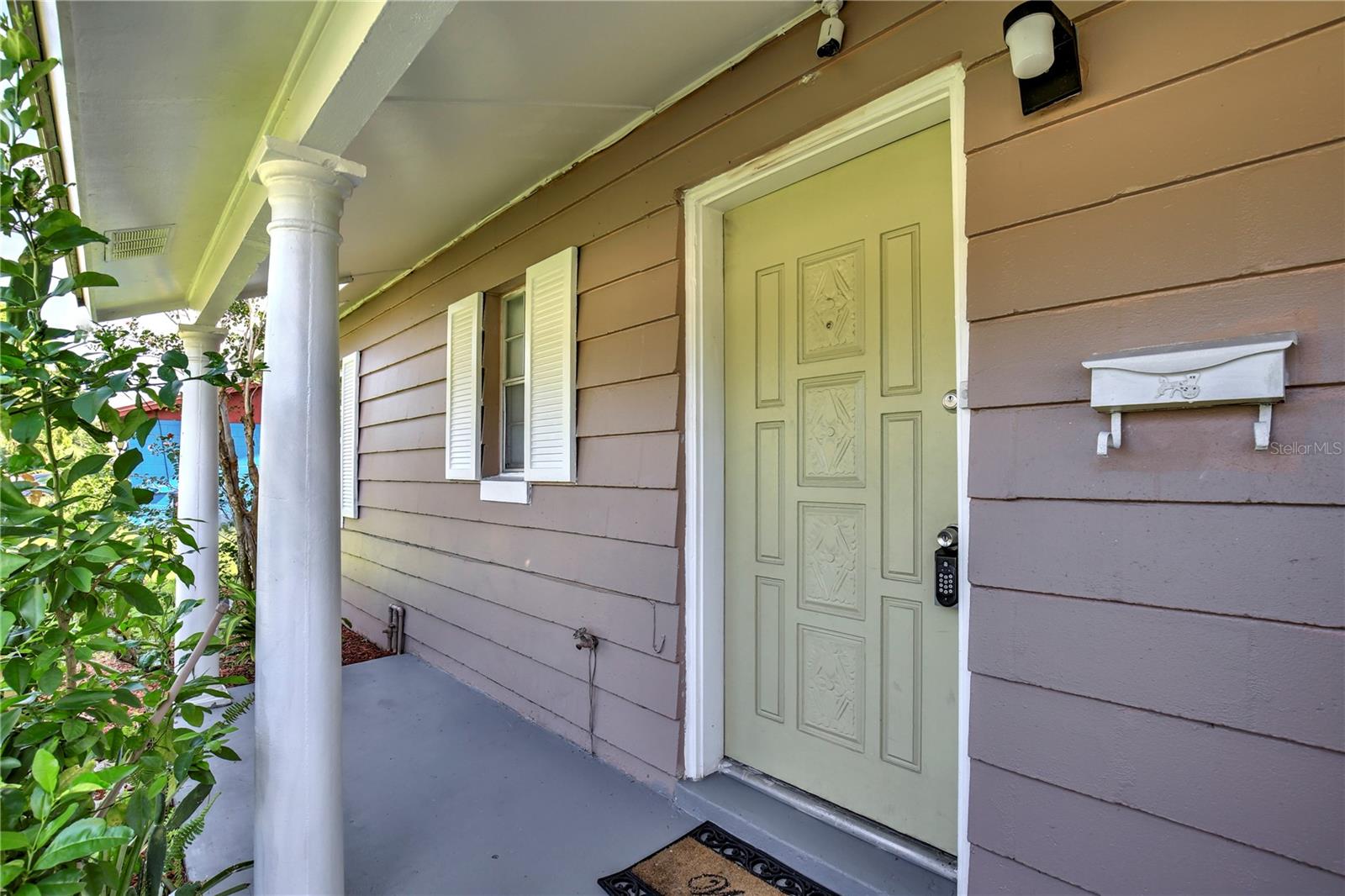 2319 Continental Blvd Property Photo 4