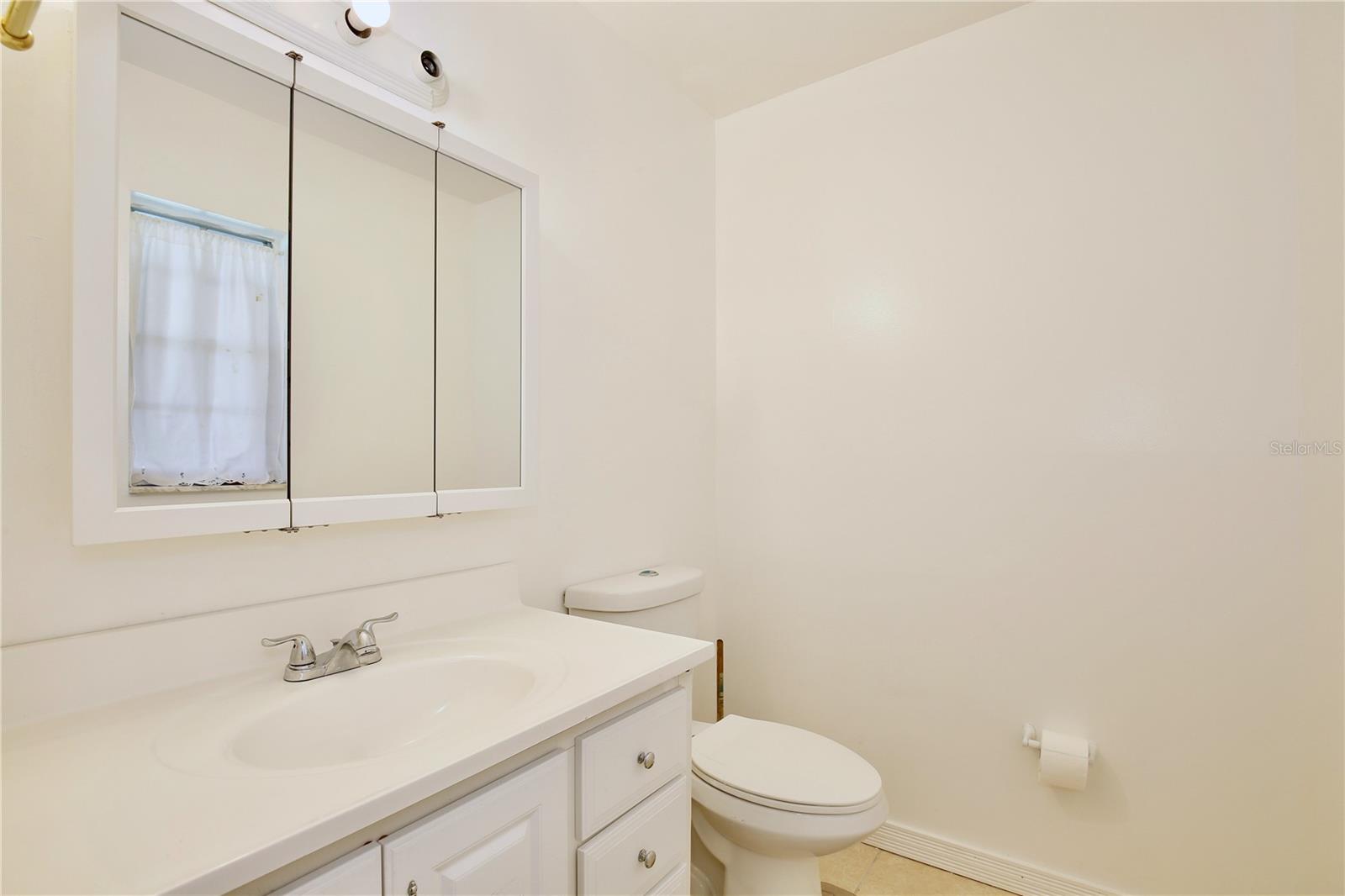 2319 Continental Blvd Property Photo 16