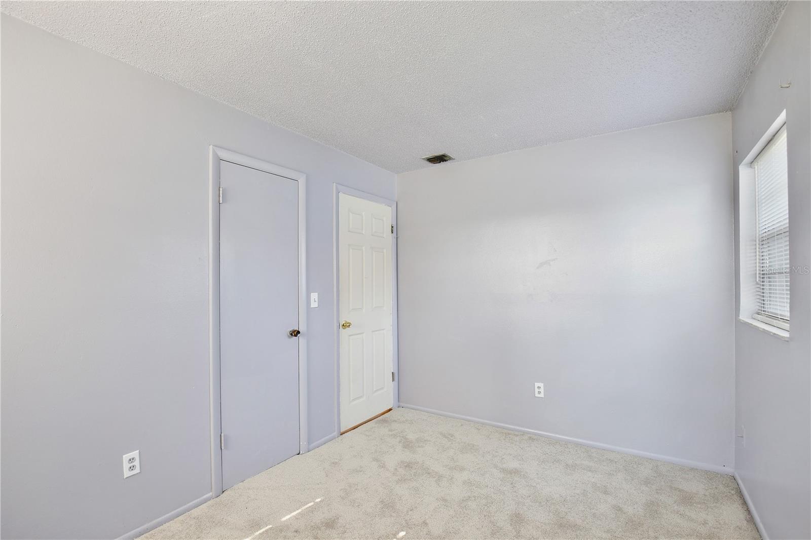 2319 Continental Blvd Property Photo 18