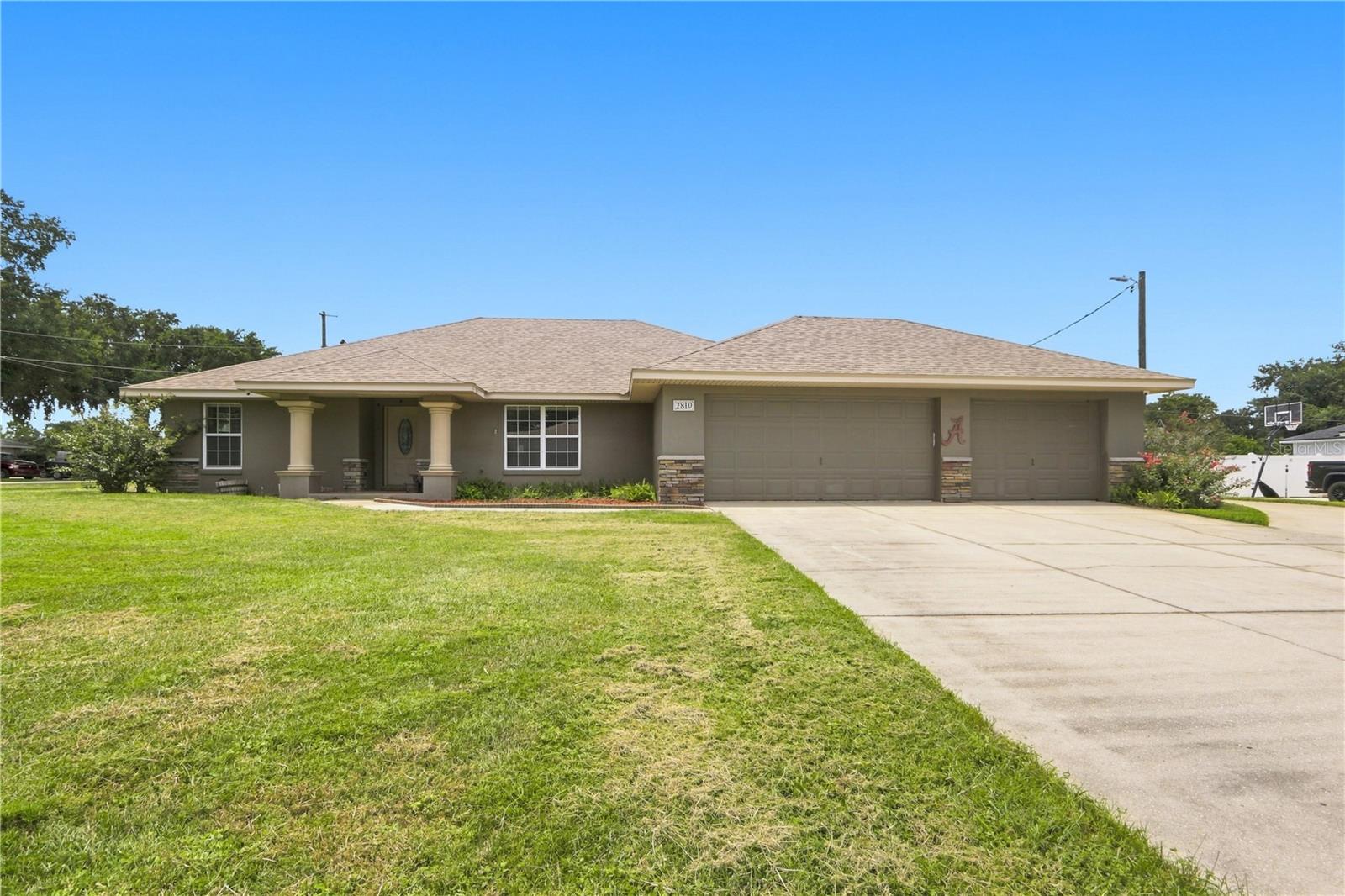 2810 Murcott St Property Photo 1