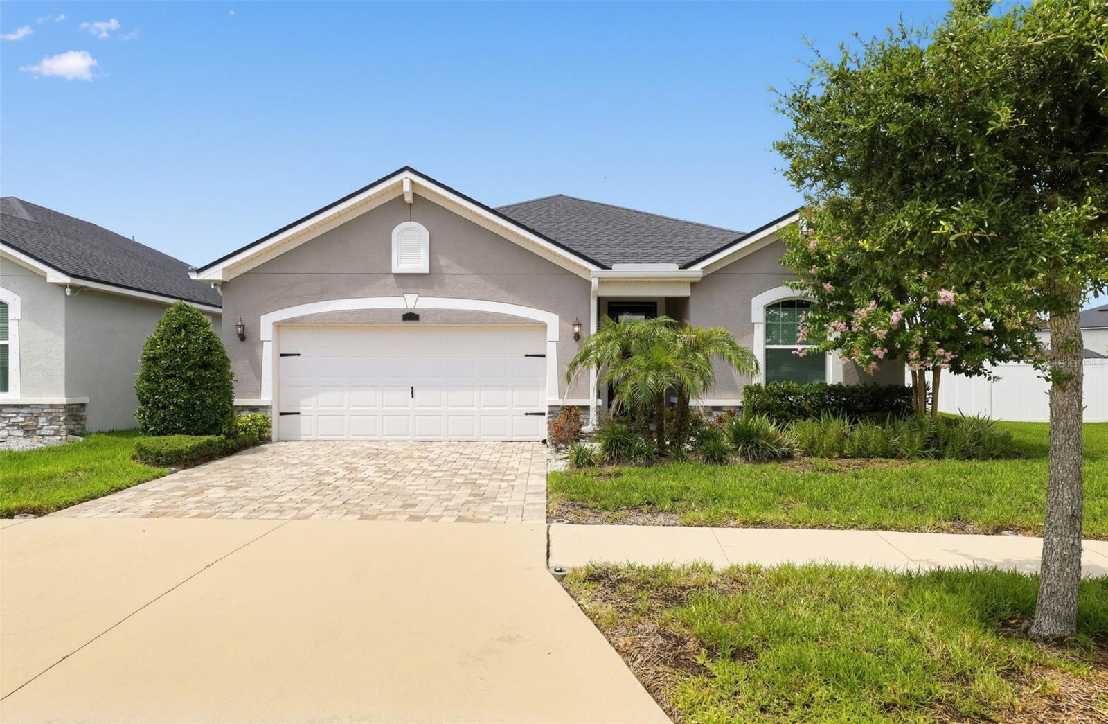 13102 Satin Lily Dr Property Photo 2