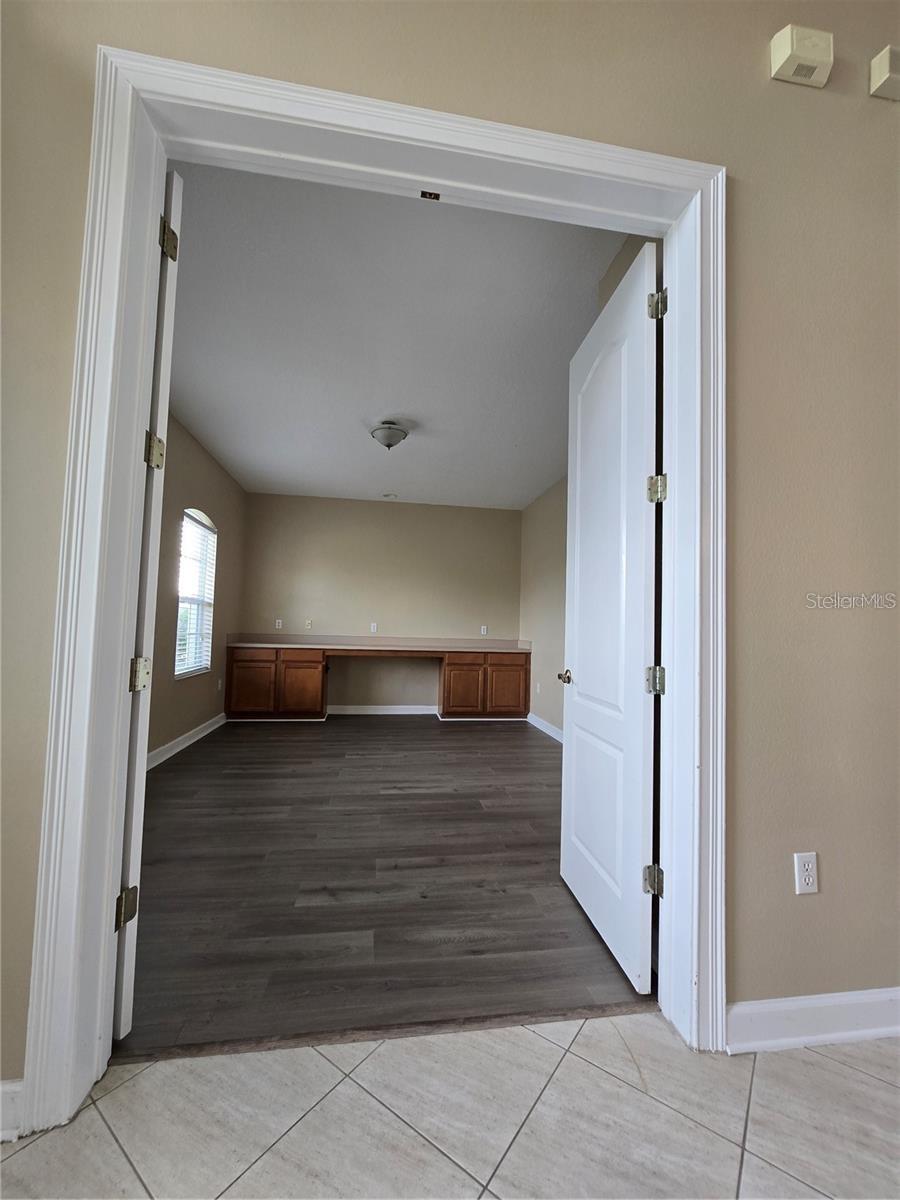 13613 Larsen Ln Property Photo 5