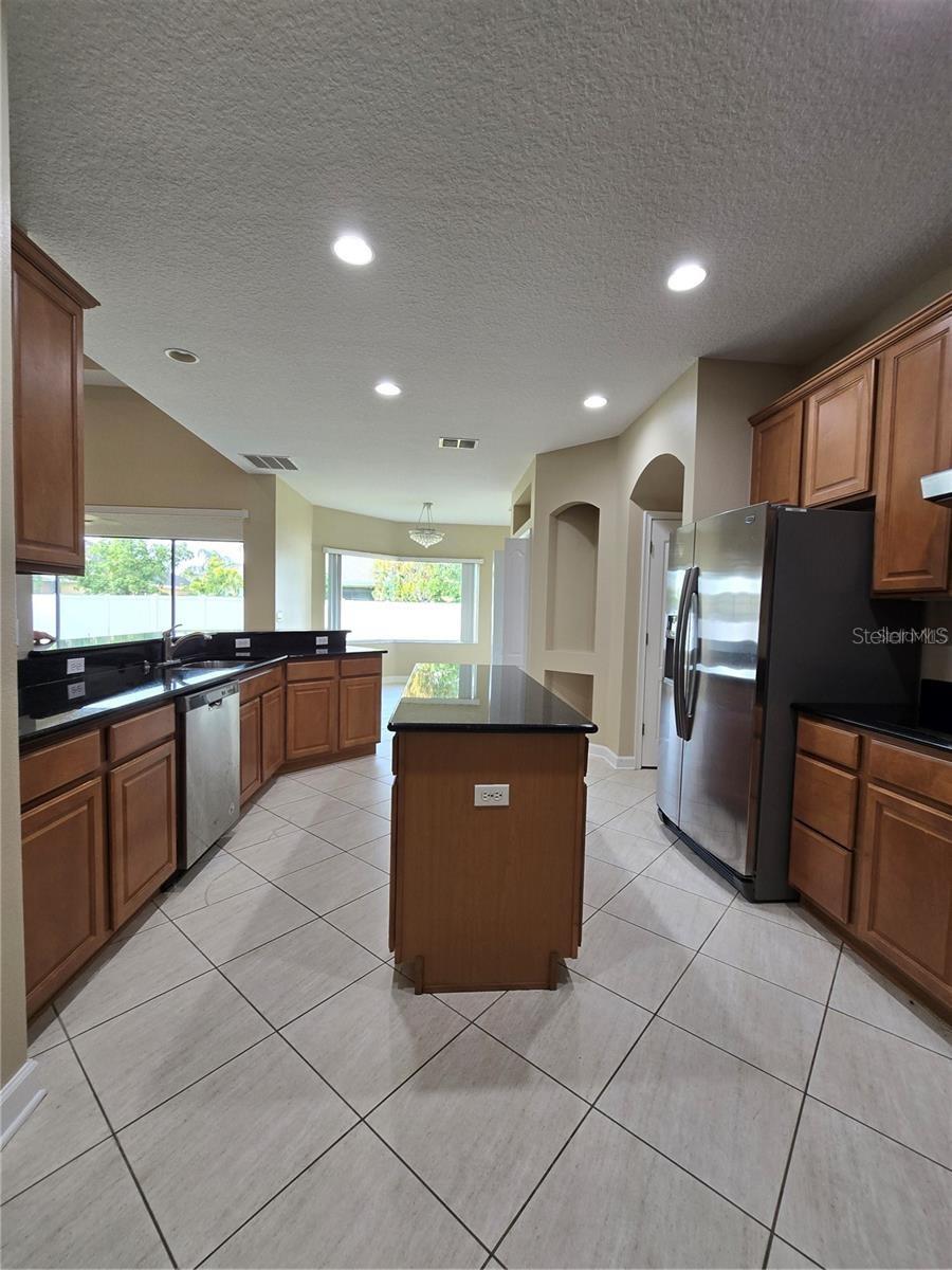 13613 Larsen Ln Property Photo 9