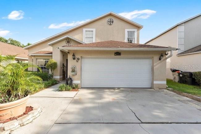 84 KNIGHTS HOLLOW DR