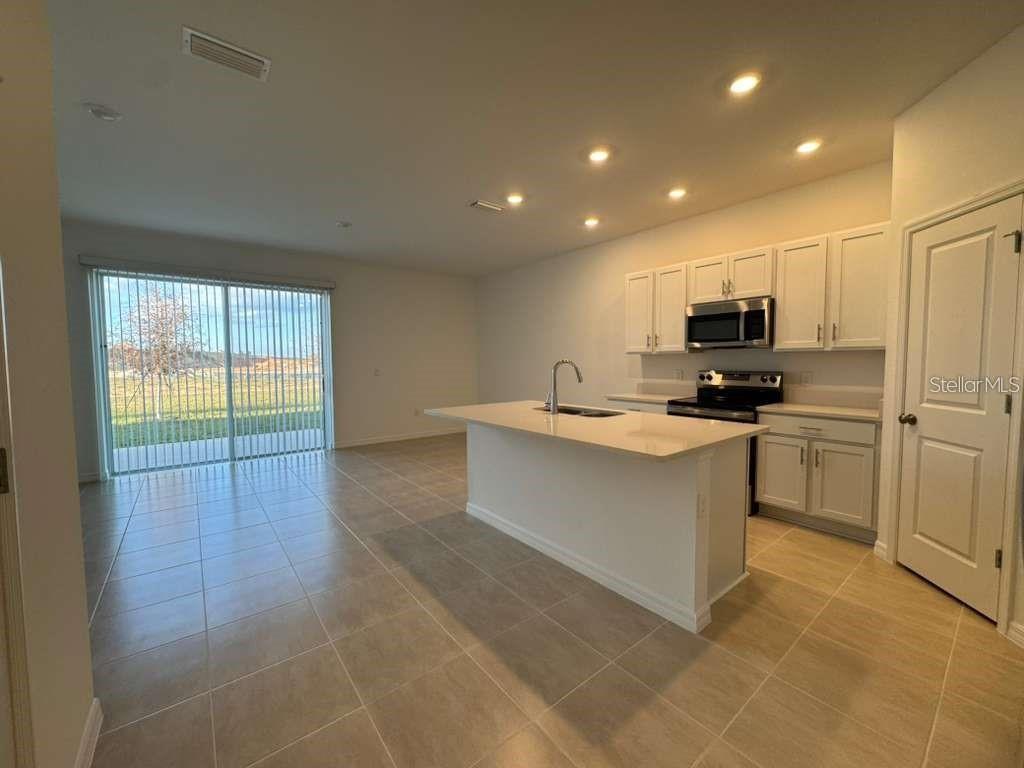 7629 Waterscape Dr Property Photo 4