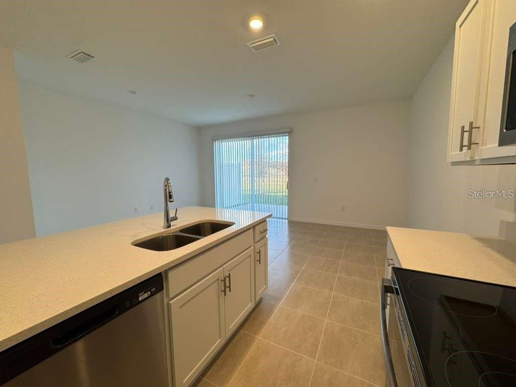 7629 Waterscape Dr Property Photo 8