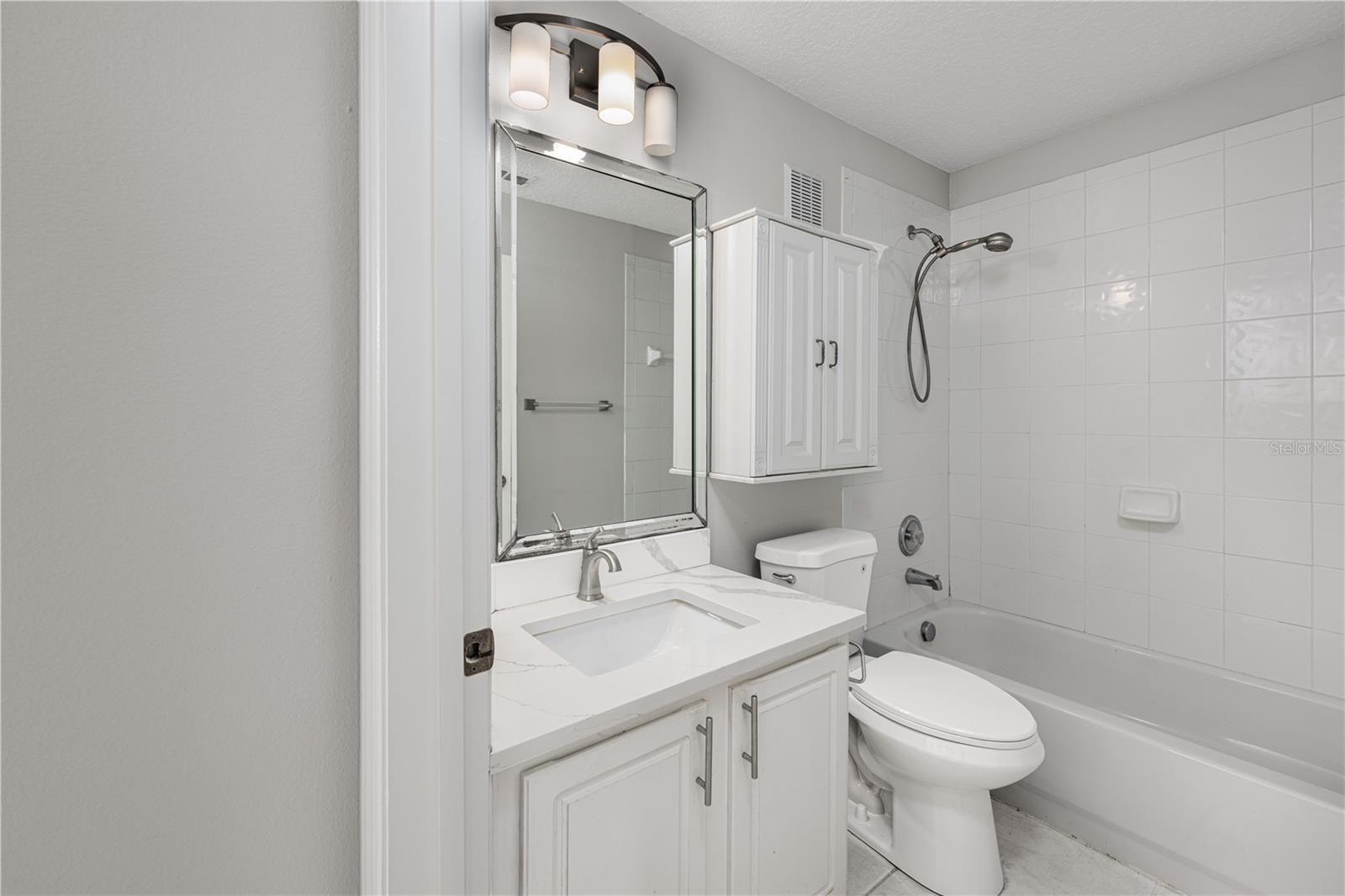 673 Sandy Neck Ln #103 Property Photo 18