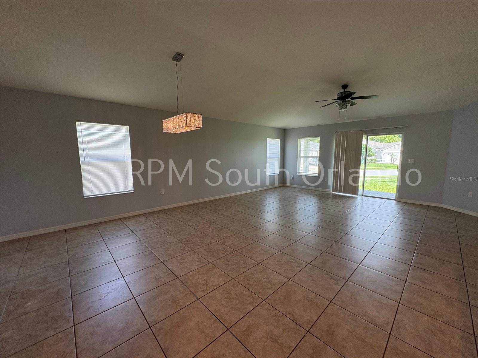 4751 Maplewild Ln Property Photo 3