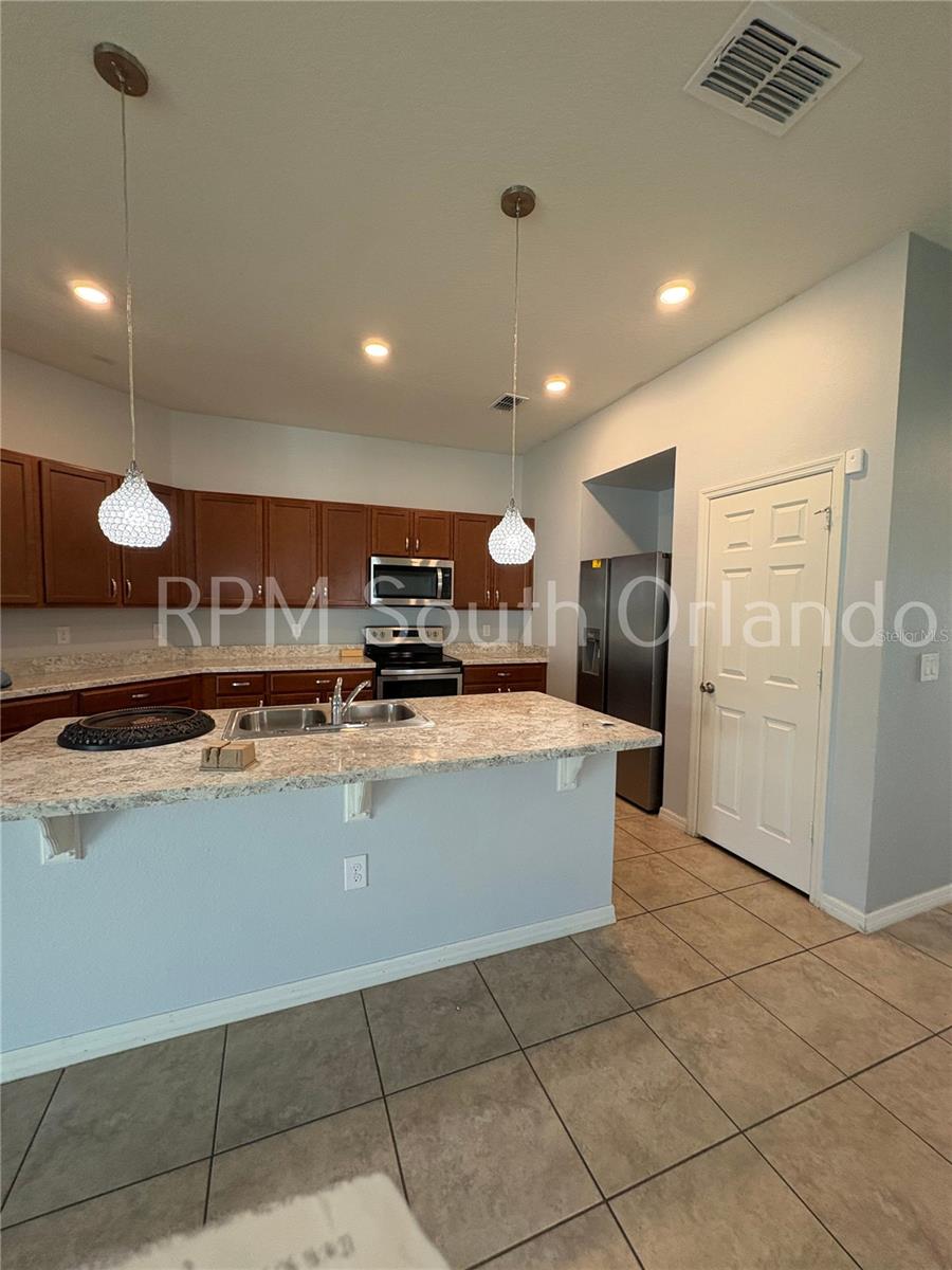 4751 Maplewild Ln Property Photo 5