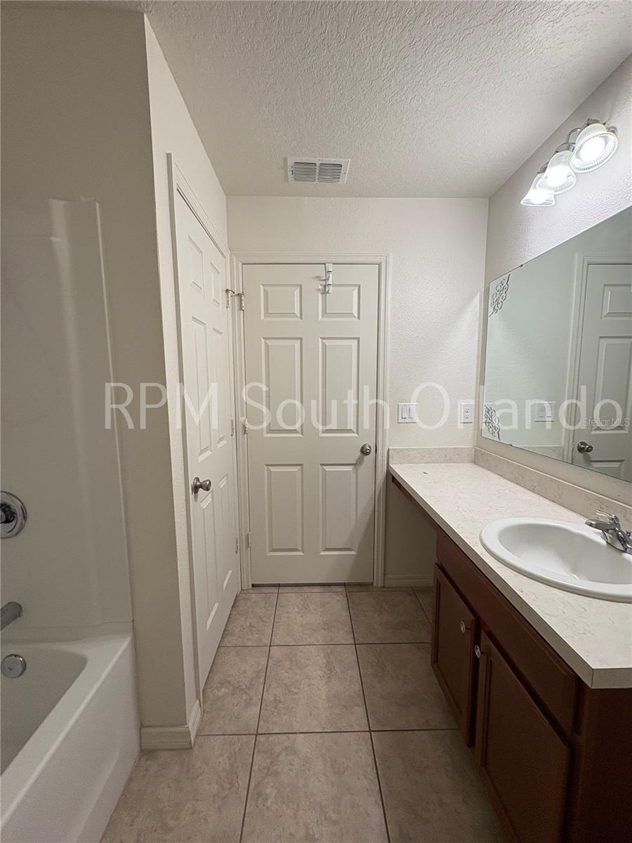 4751 Maplewild Ln Property Photo 7
