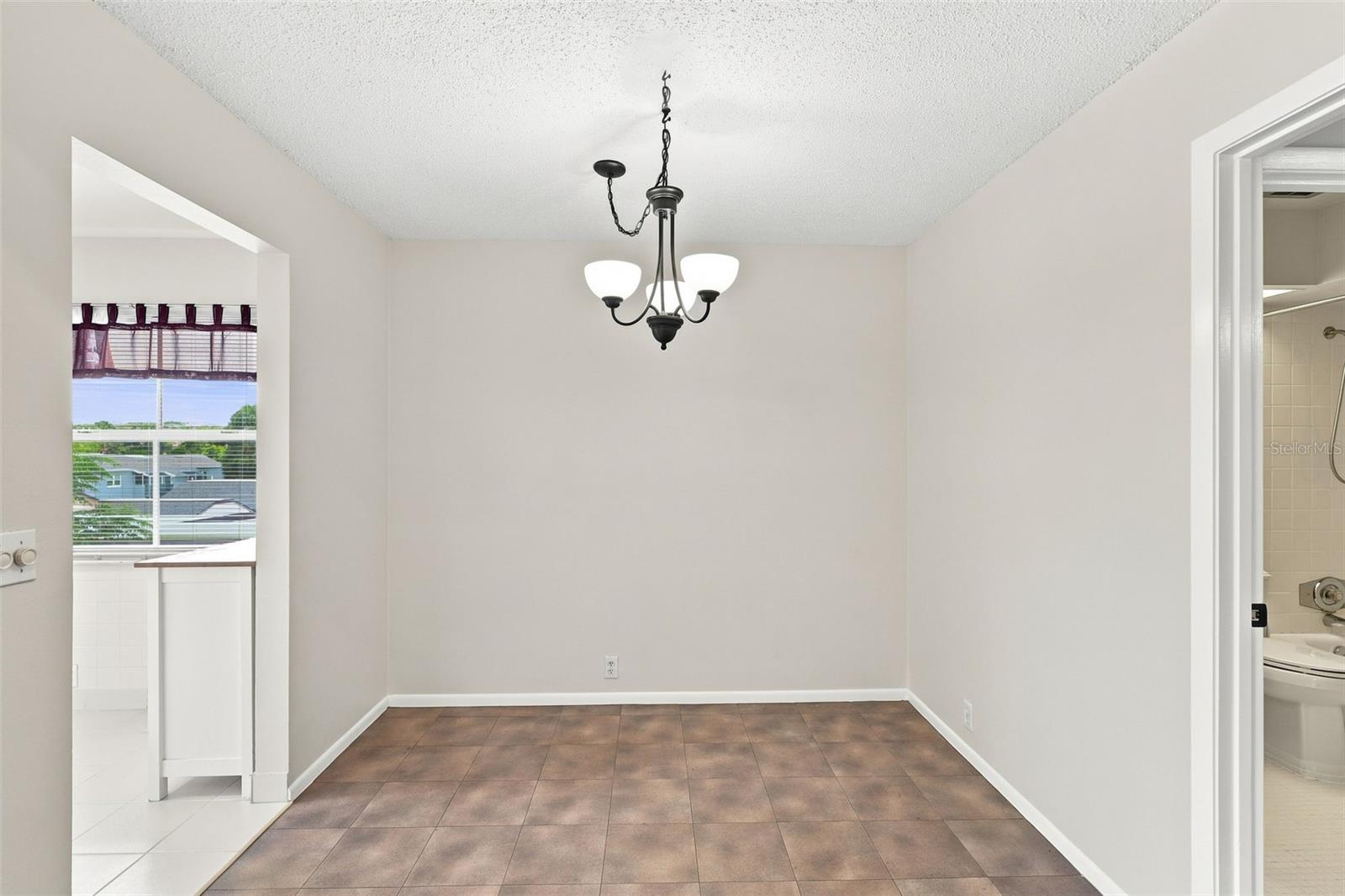 438 Windmeadows St #438 Property Photo 12