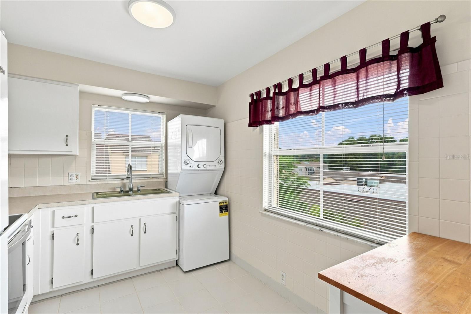 438 Windmeadows St #438 Property Photo 16