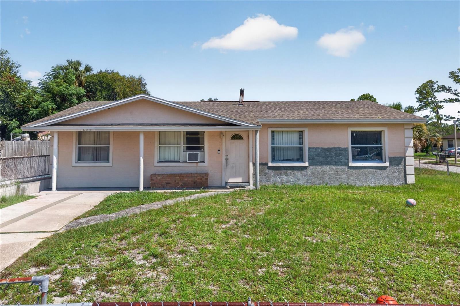 1602 S PATRICK CIR Property Photo 1