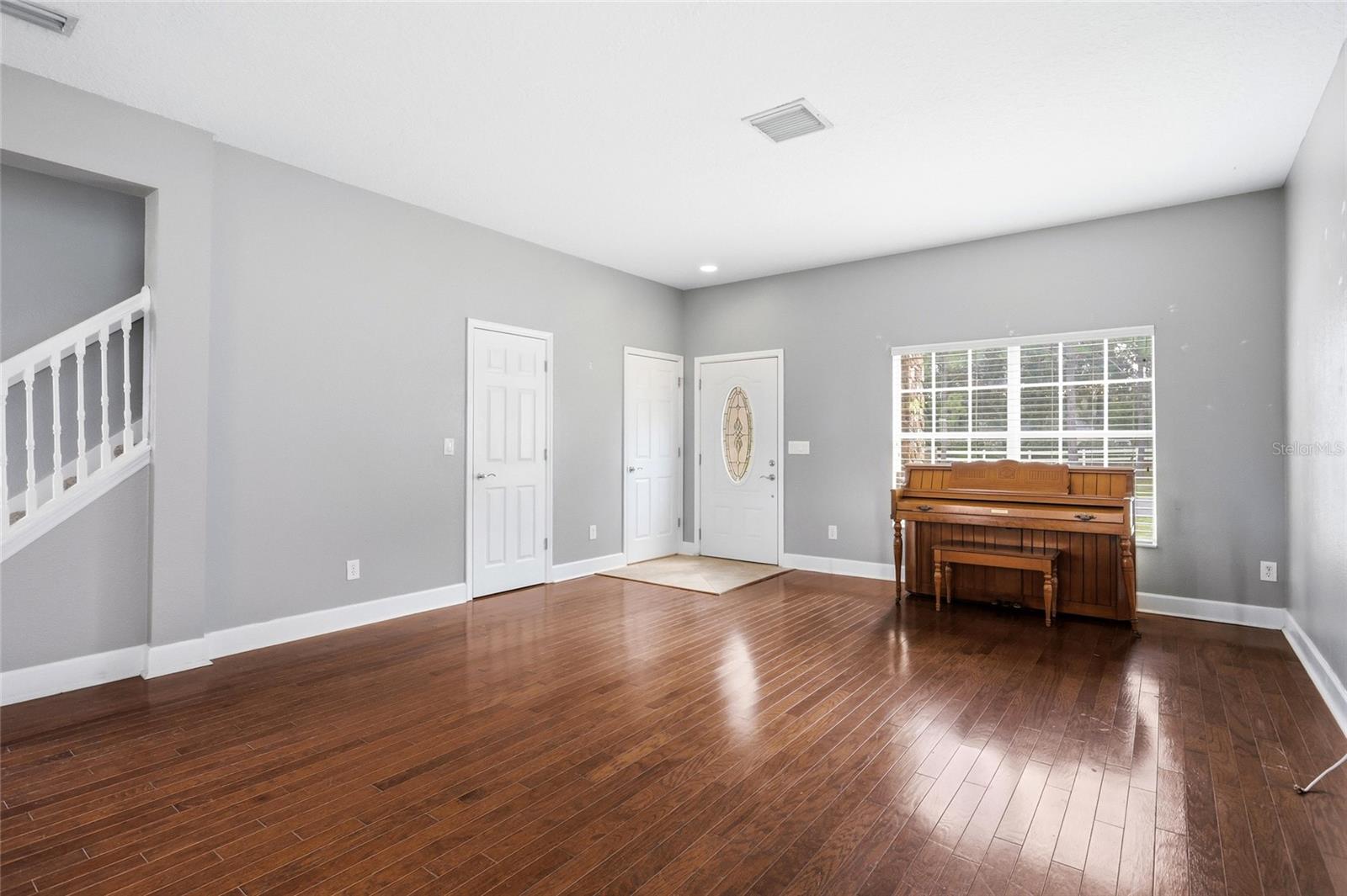 33863 Terragona Dr Property Photo 8