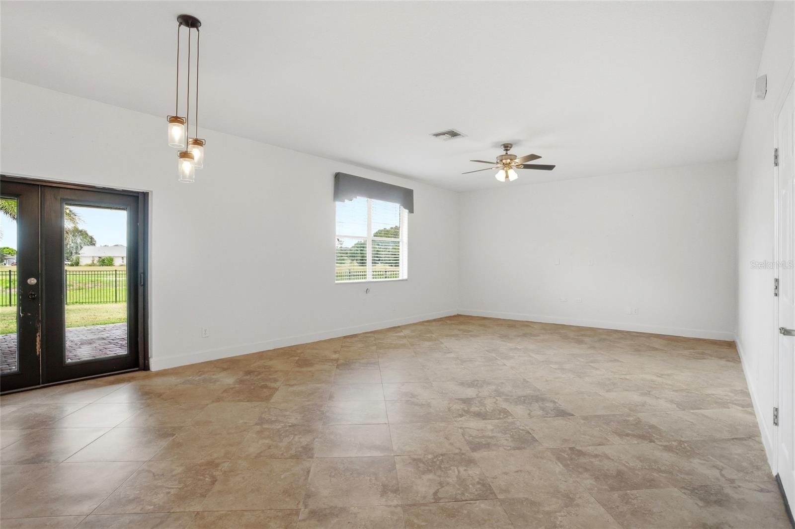33863 Terragona Dr Property Photo 18