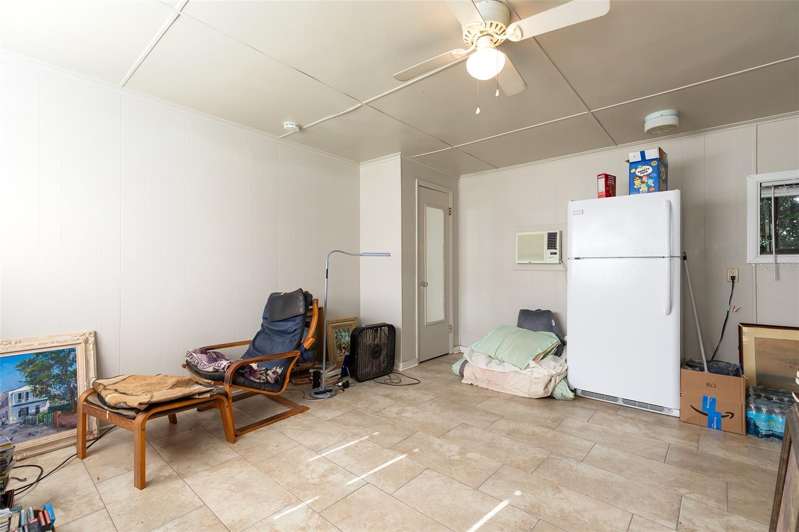 220 N Adelle Ave Property Photo 23