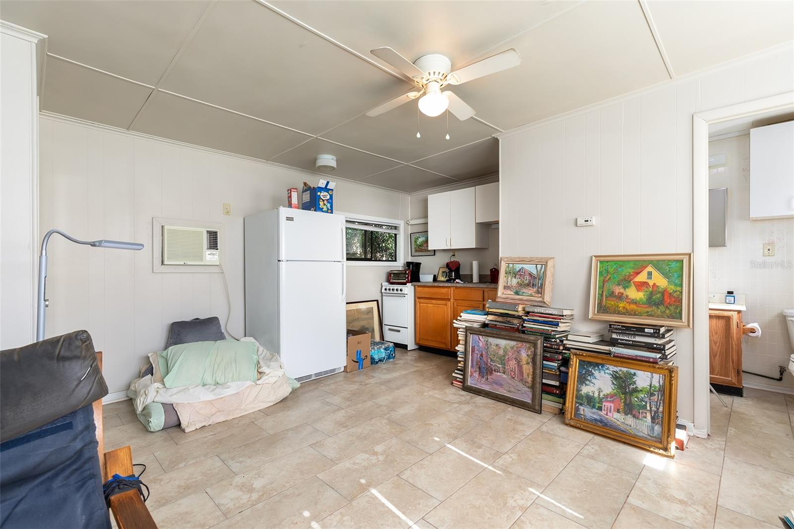 220 N Adelle Ave Property Photo 25
