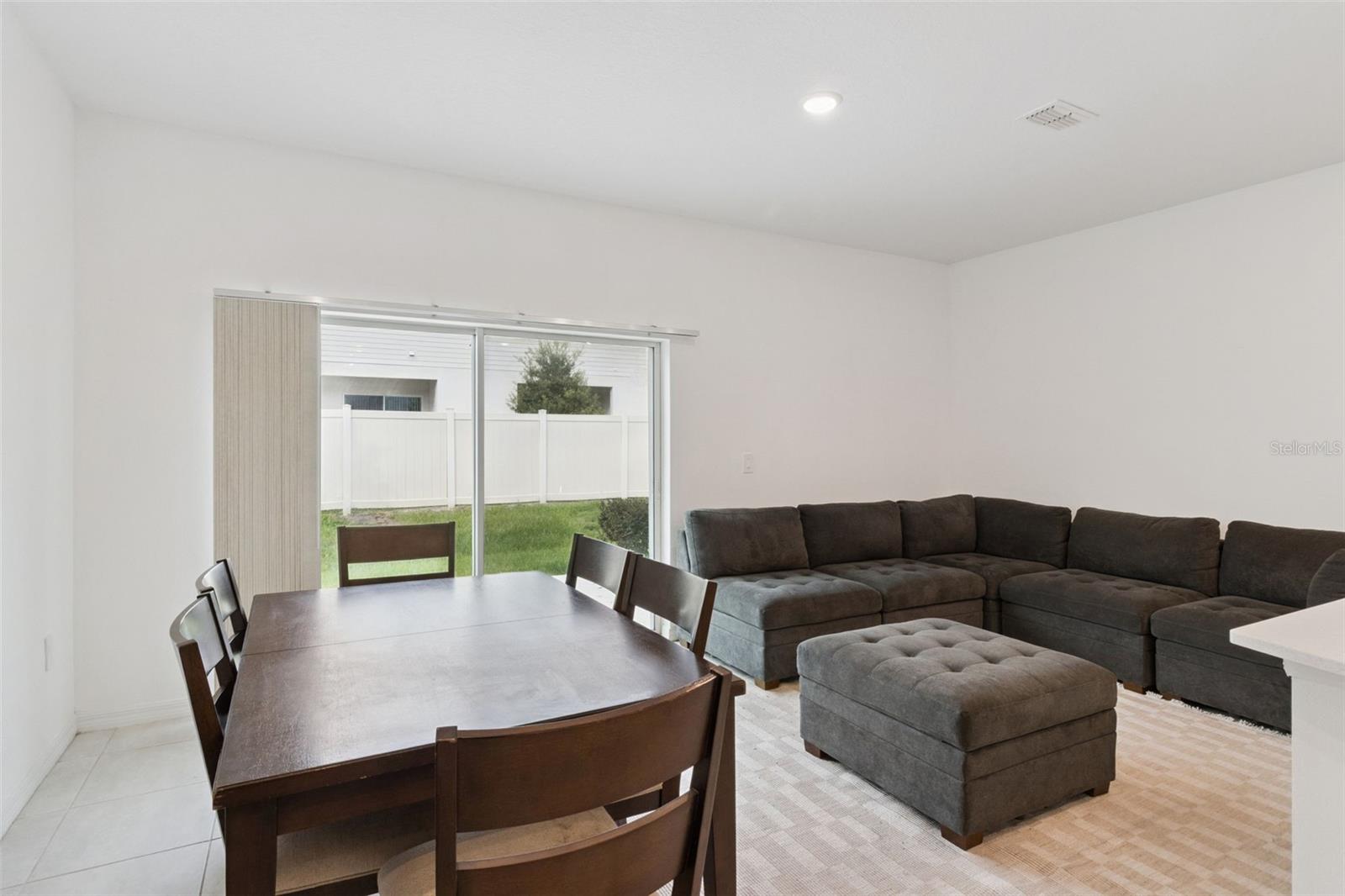 2251 Portrait St Property Photo 12
