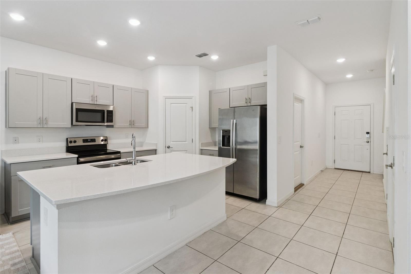 2251 Portrait St Property Photo 15