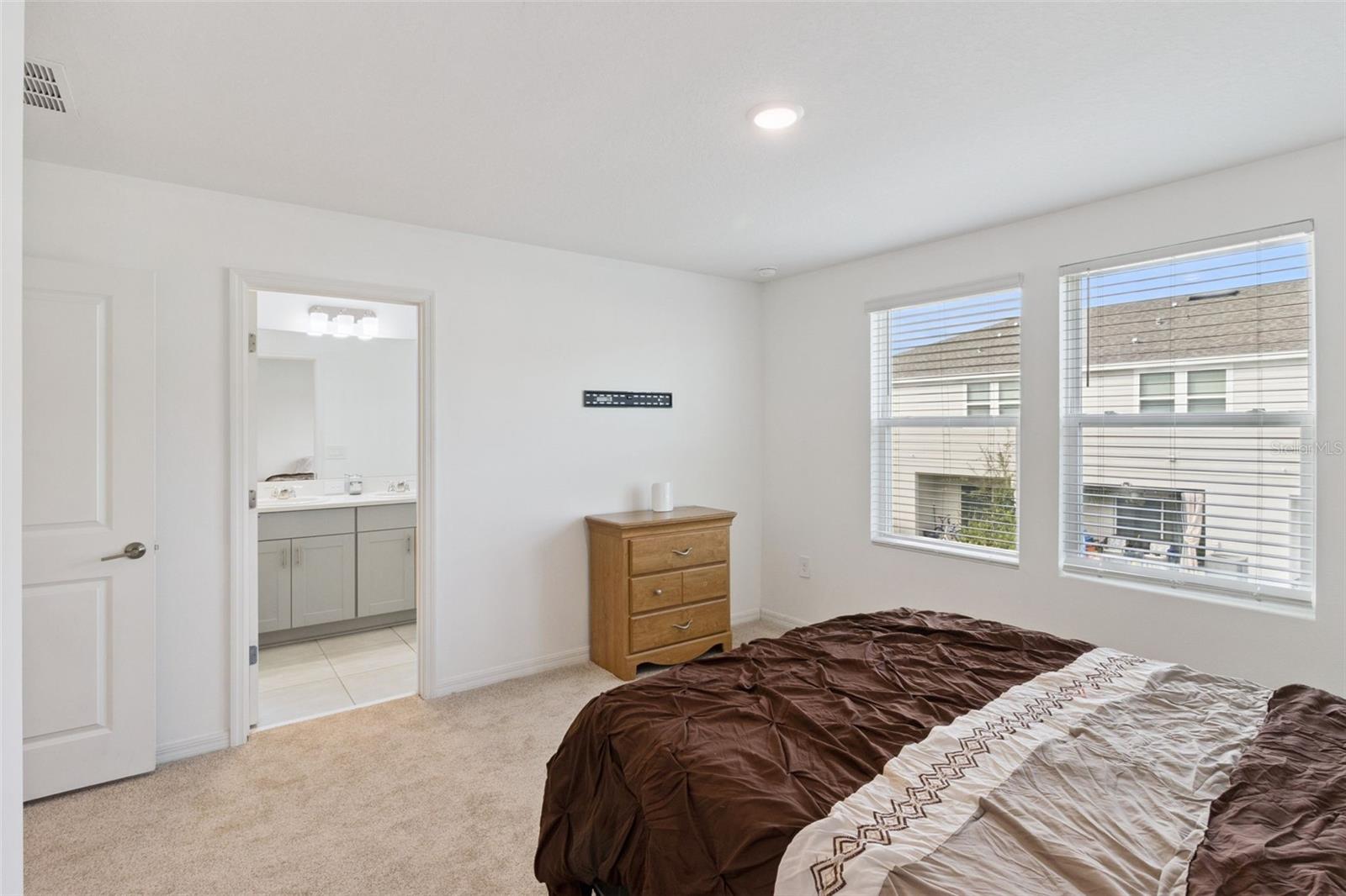 2251 Portrait St Property Photo 22