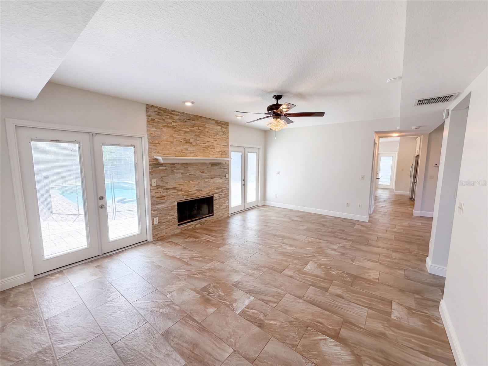 120 Longbranch Rd Property Photo 8