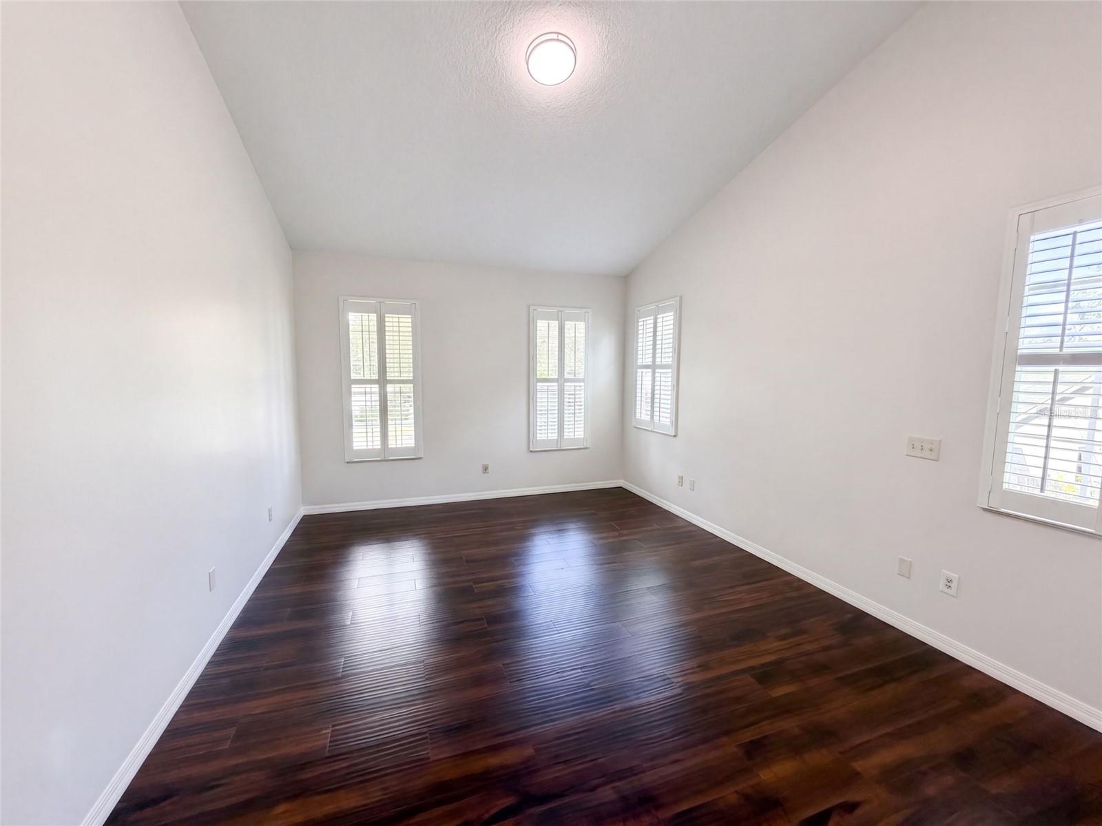 120 Longbranch Rd Property Photo 25