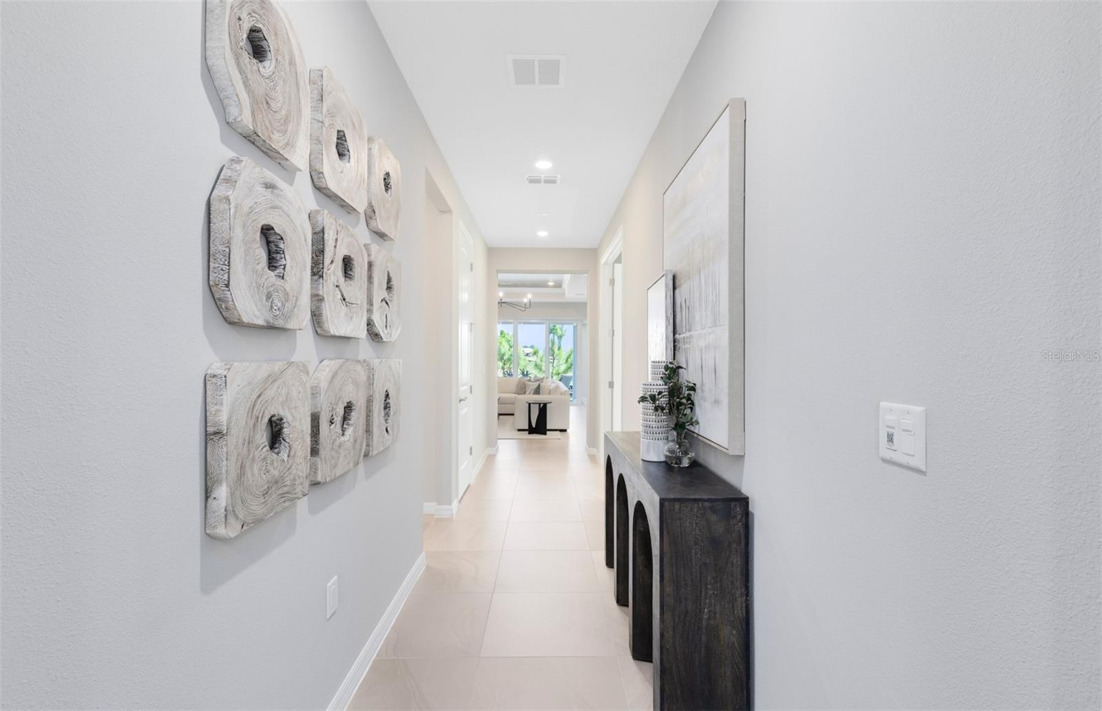 1430 Ridge Tree Drive Property Photo 8
