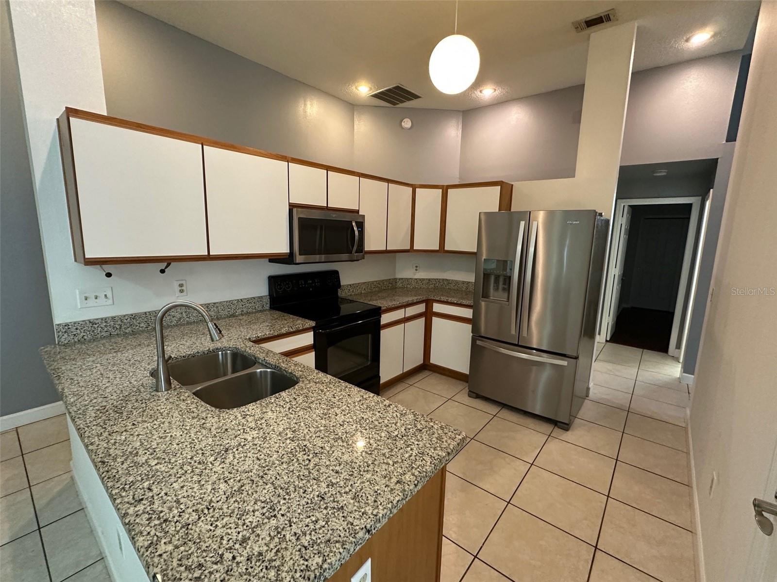 3976 Waterview Loop Property Photo 2