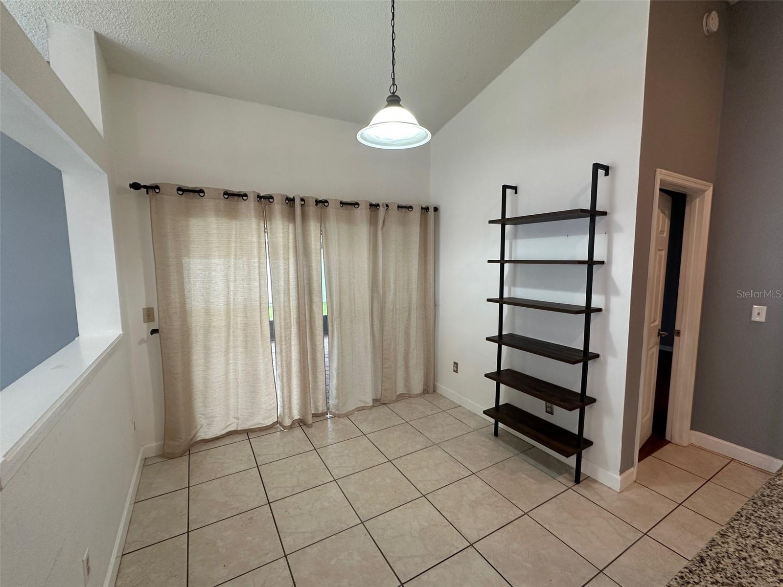 3976 Waterview Loop Property Photo 5