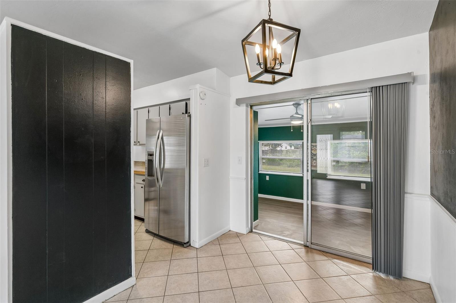 572 E Normandy Blvd Property Photo 12