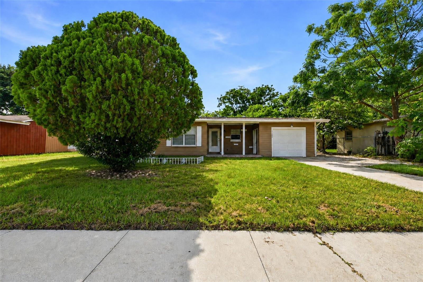 4302 MEADOWBROOK AVE Property Photo 1
