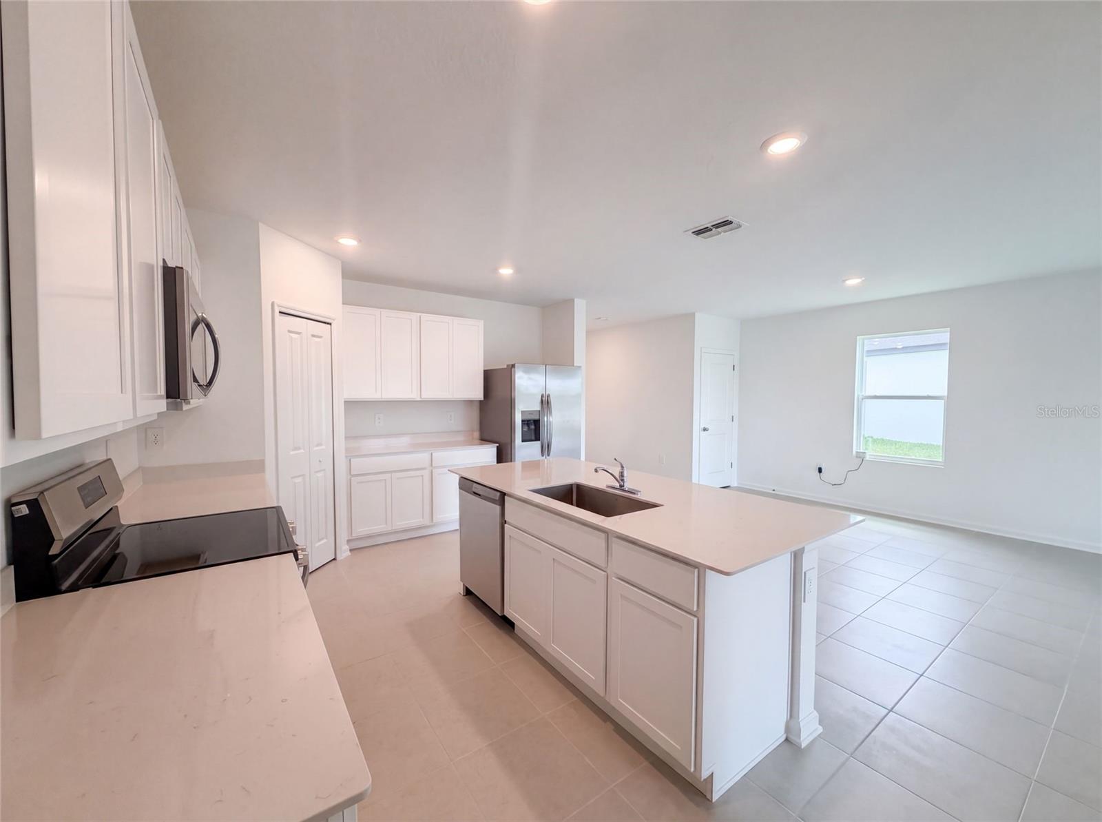 4373 River Beacon Blvd Property Photo 8