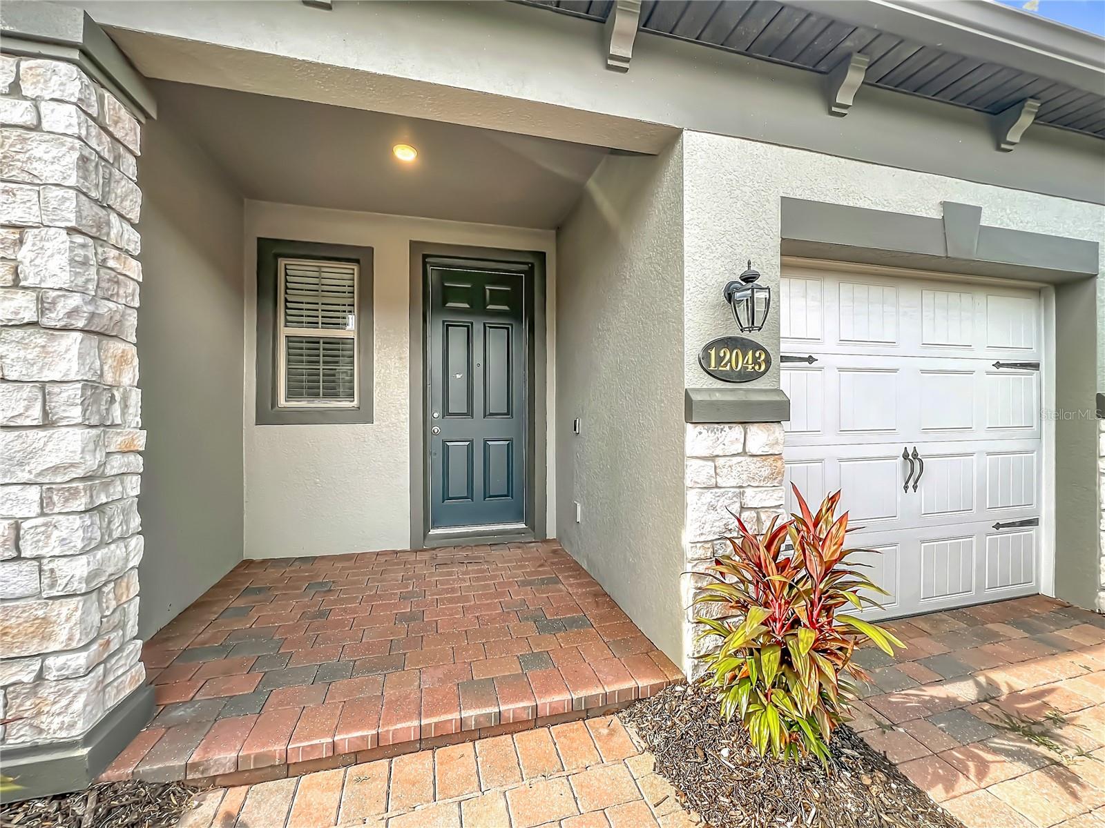 12043 White Wave Pt Property Photo 6