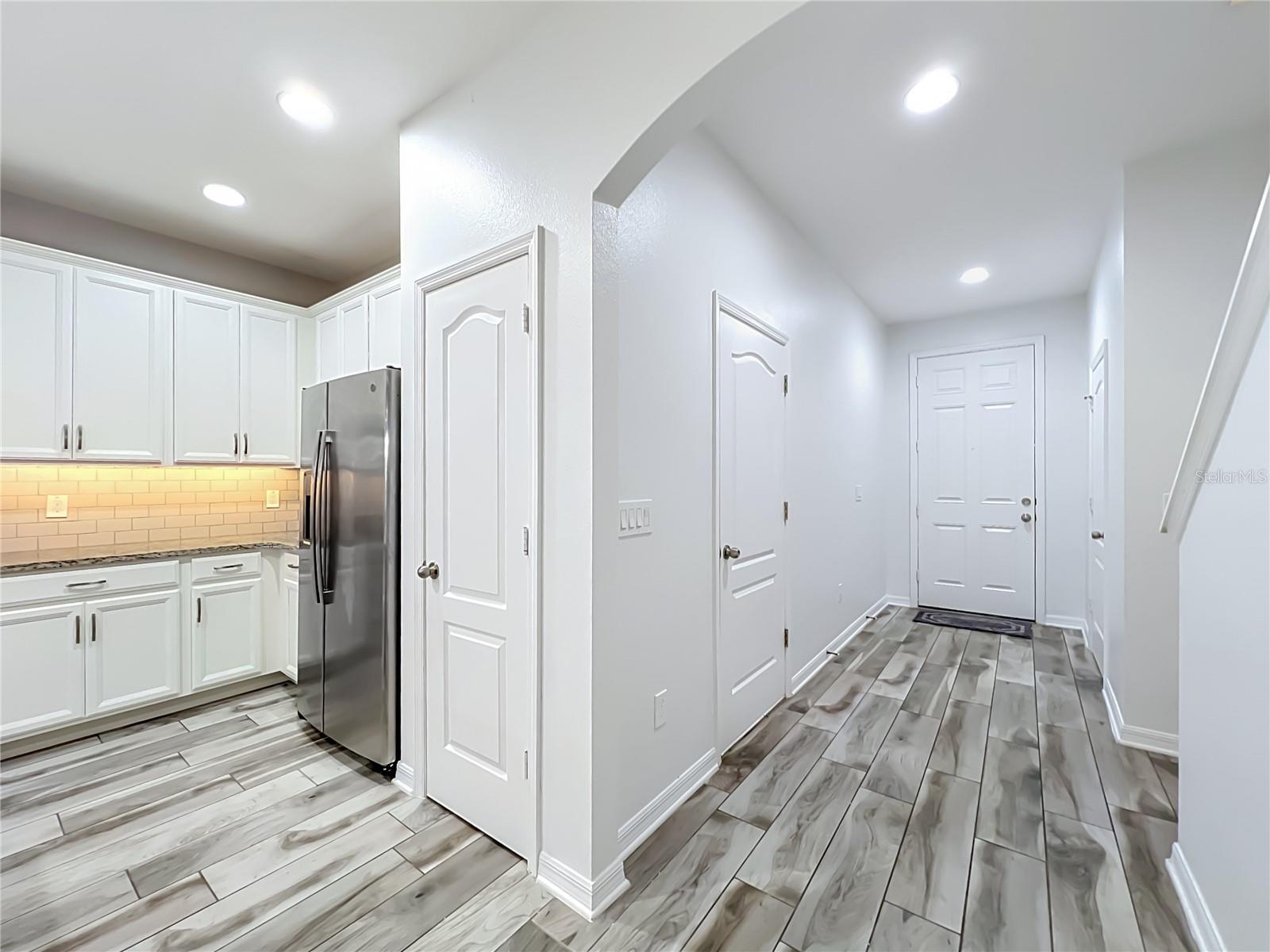 12043 White Wave Pt Property Photo 11