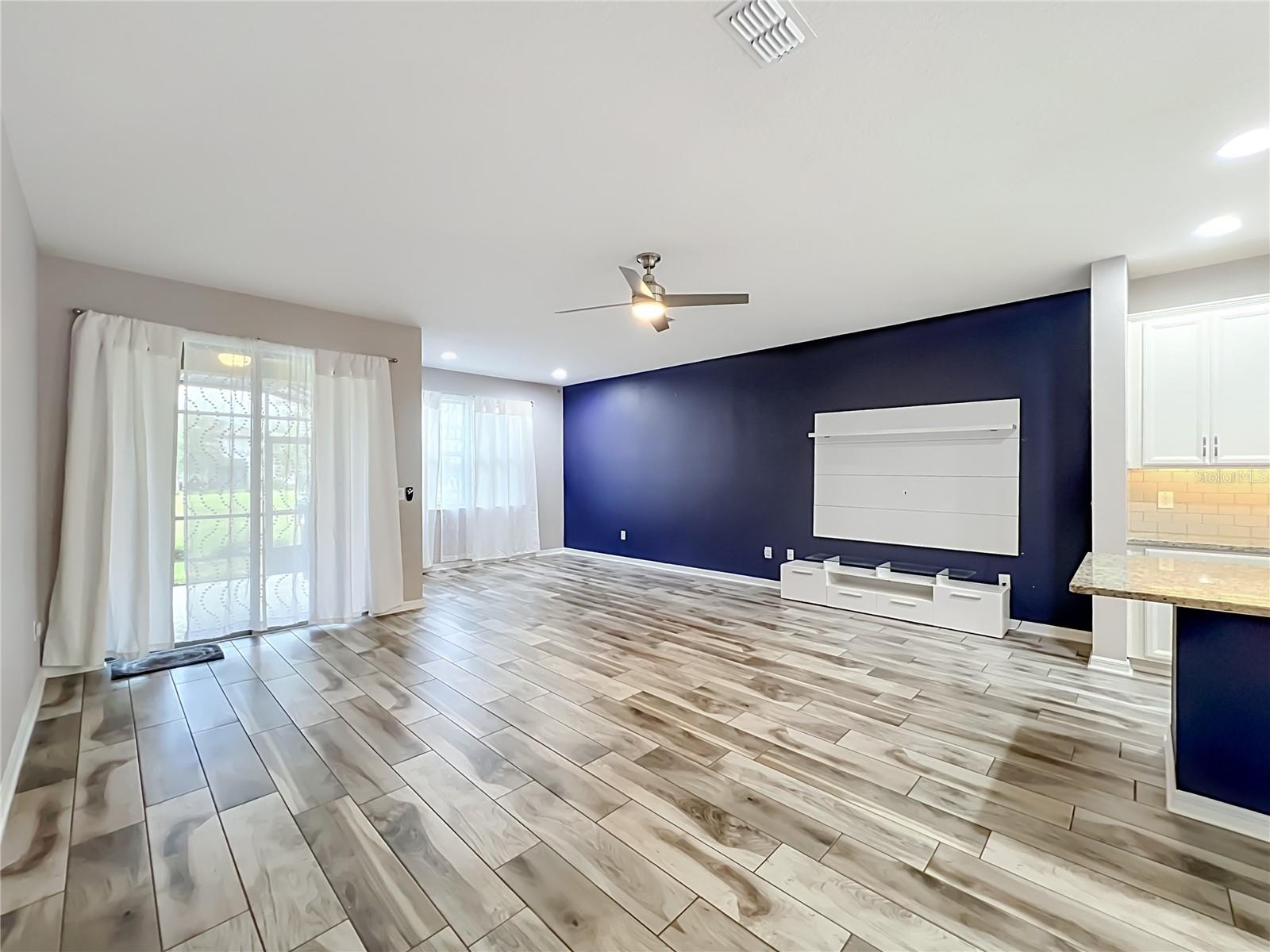 12043 White Wave Pt Property Photo 21