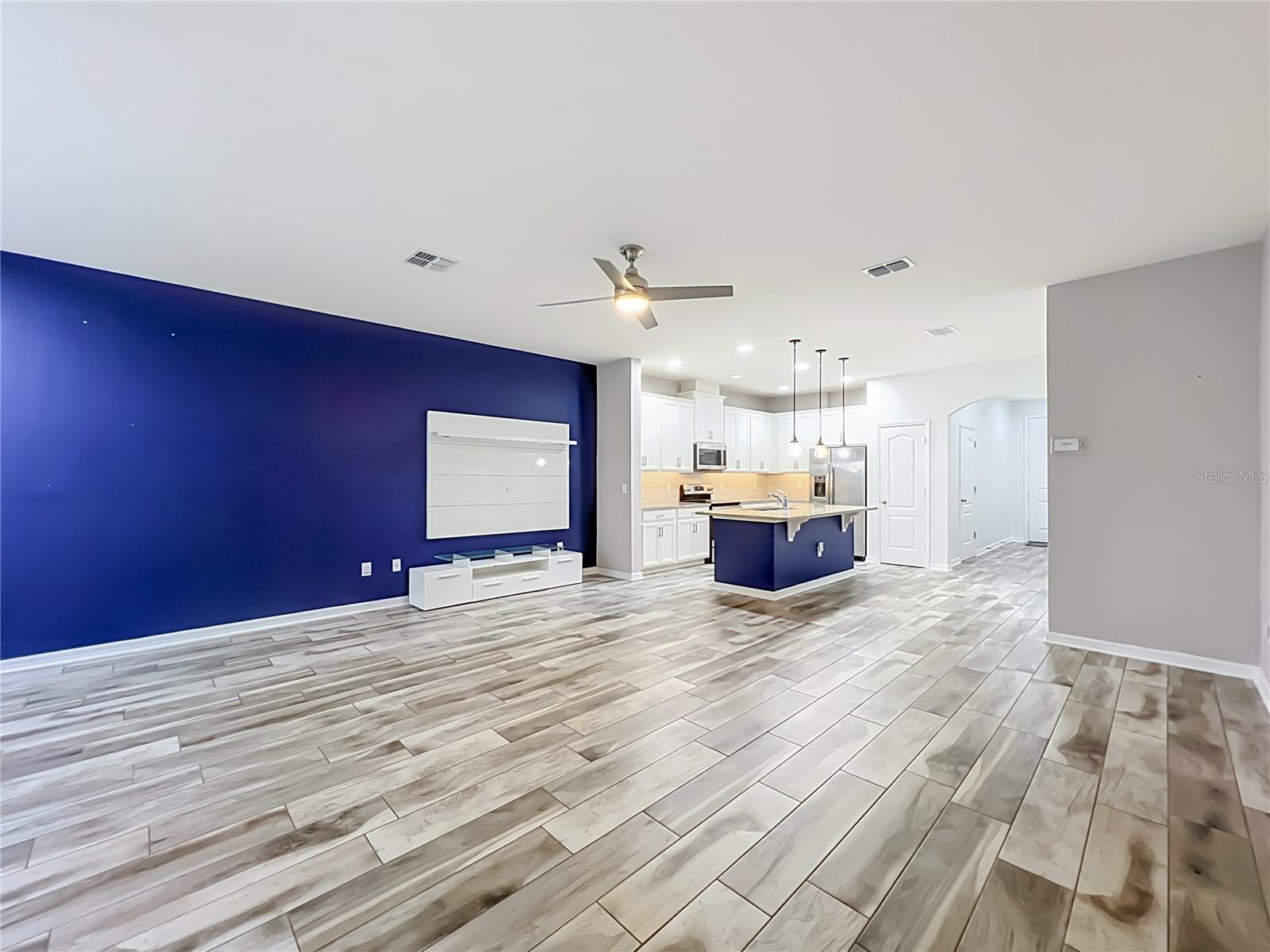 12043 White Wave Pt Property Photo 25
