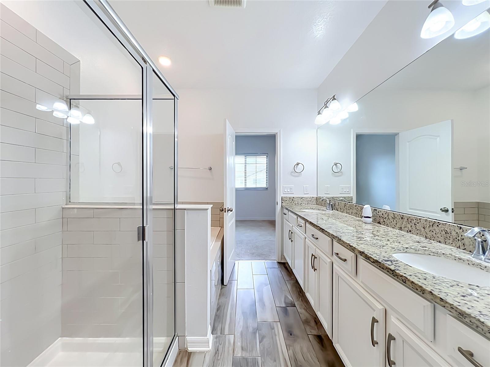 12043 White Wave Pt Property Photo 43