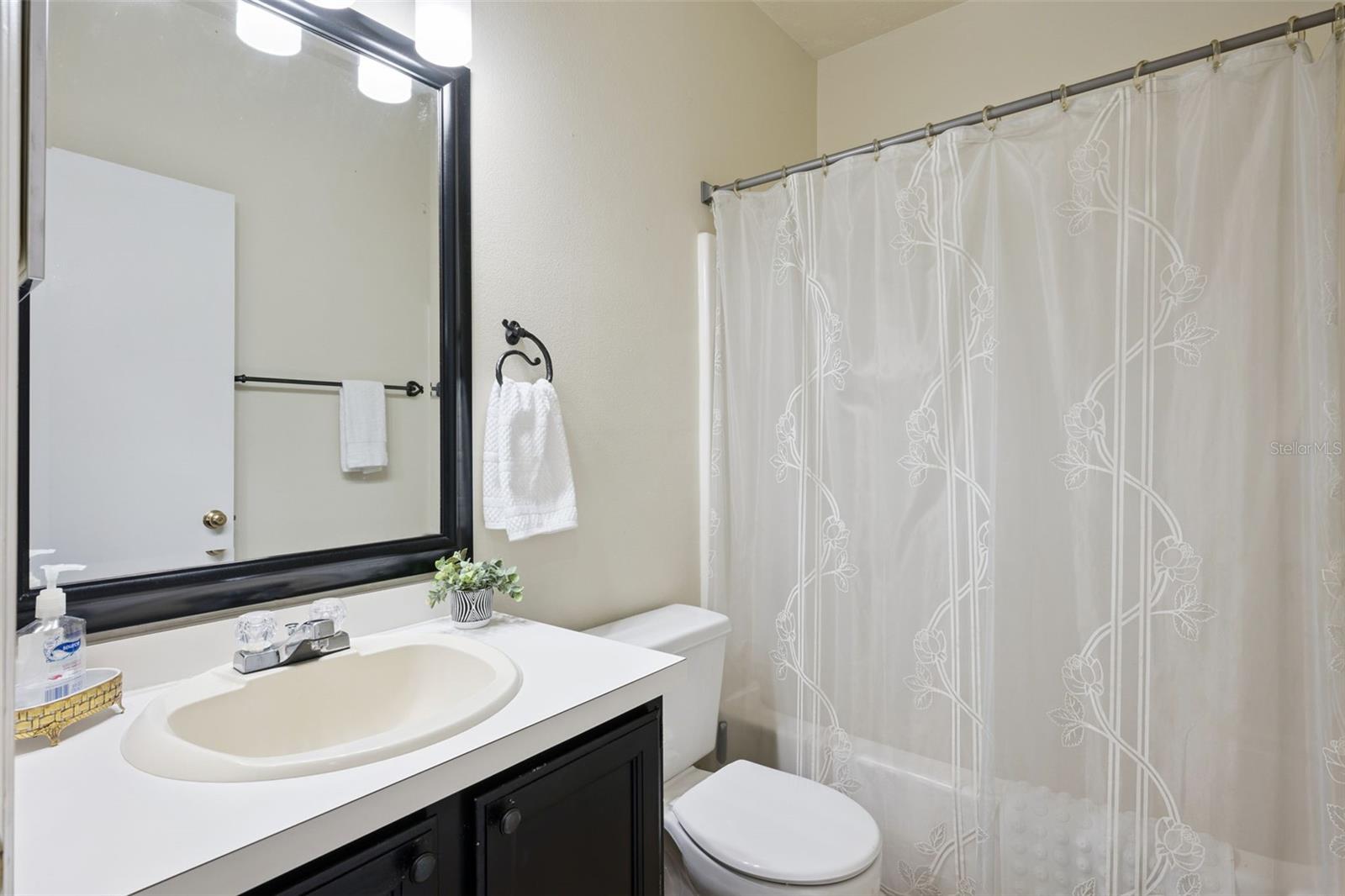 4300 Cloverleaf Pl Property Photo 17