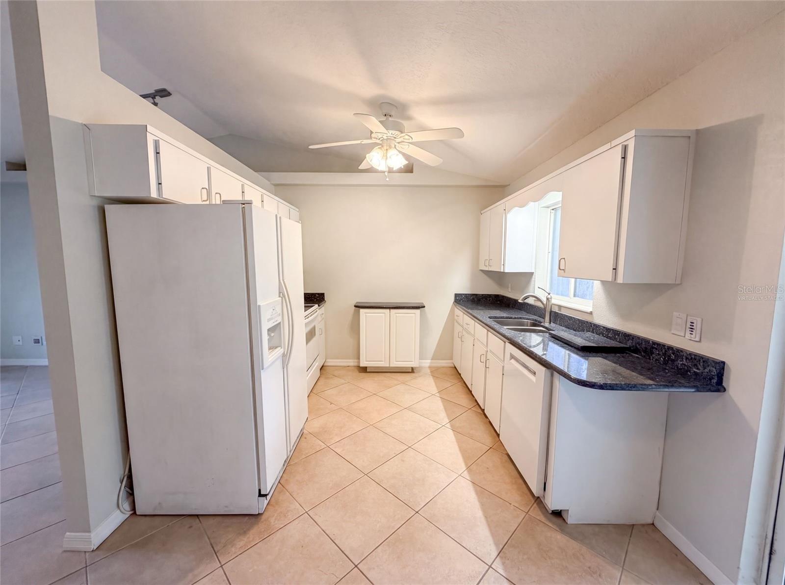 1719 Needle Palm Dr Property Photo 2