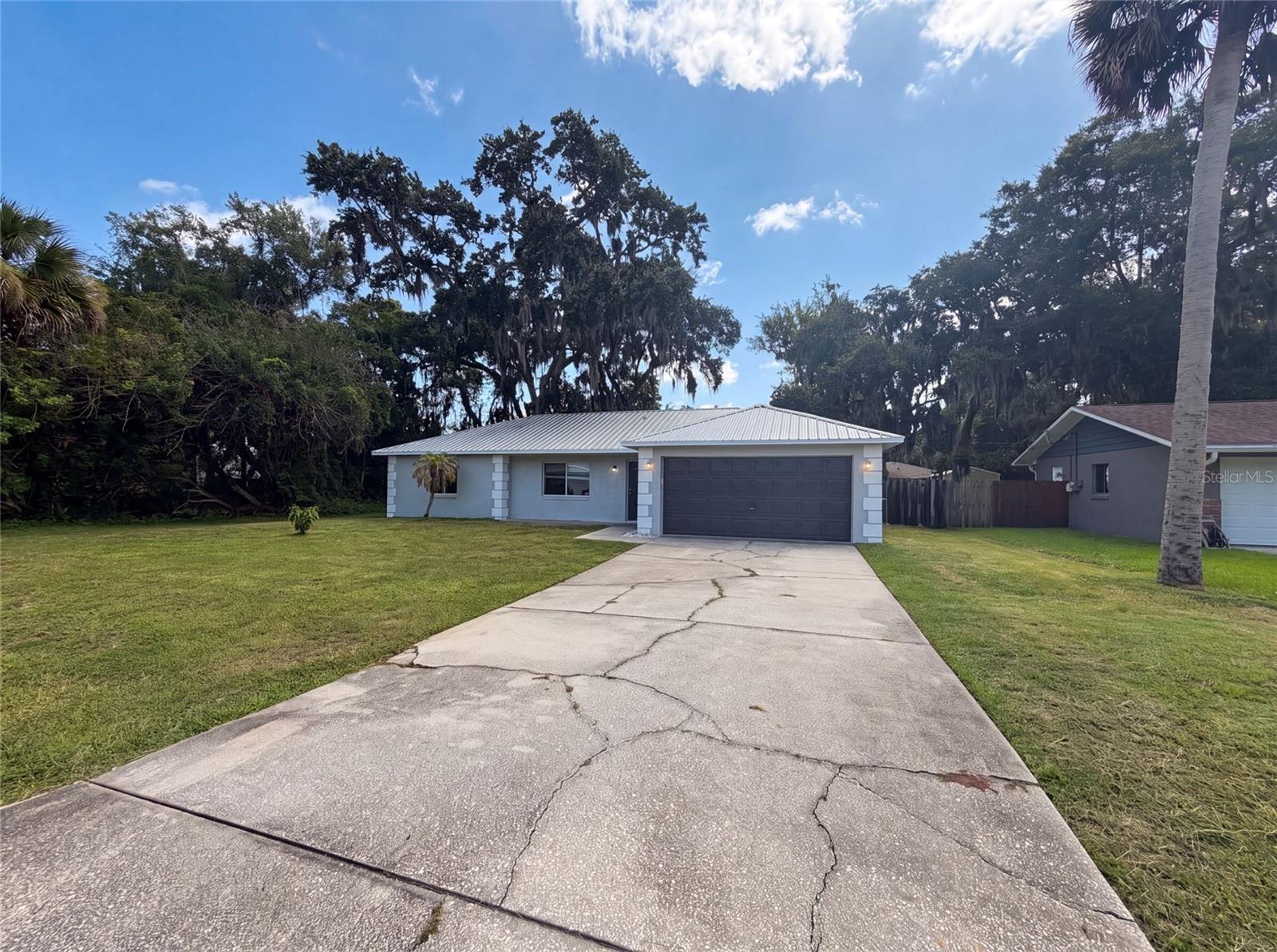 1719 Needle Palm Dr Property Photo 15