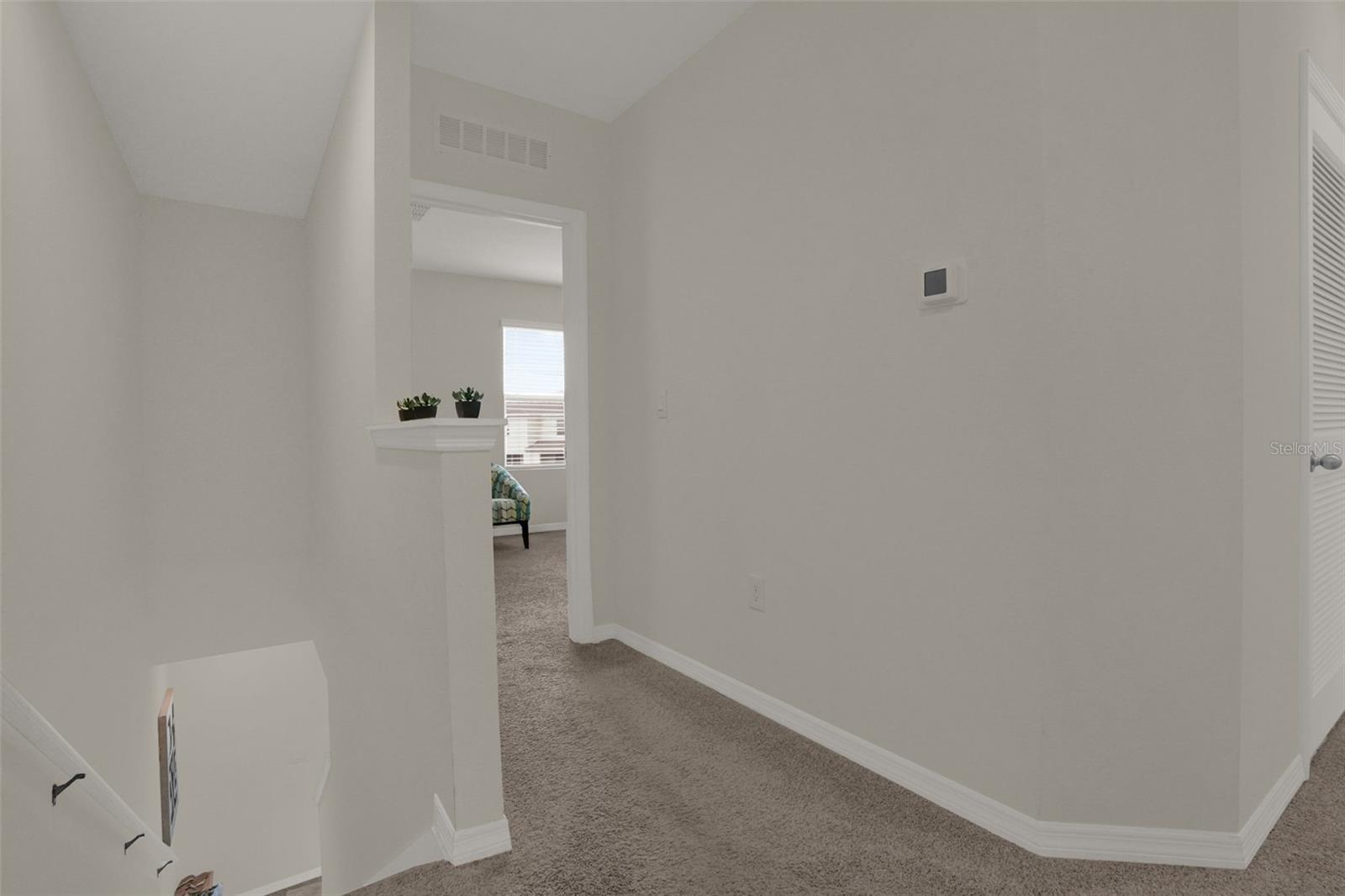 1359 Isleta Loop Property Photo 12