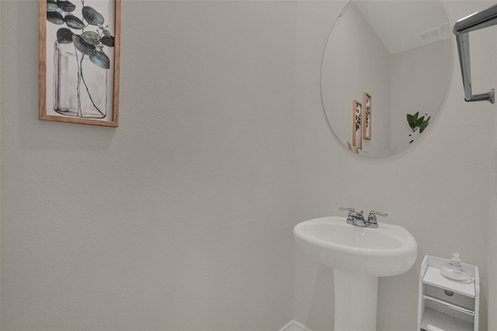 1359 Isleta Loop Property Photo 23