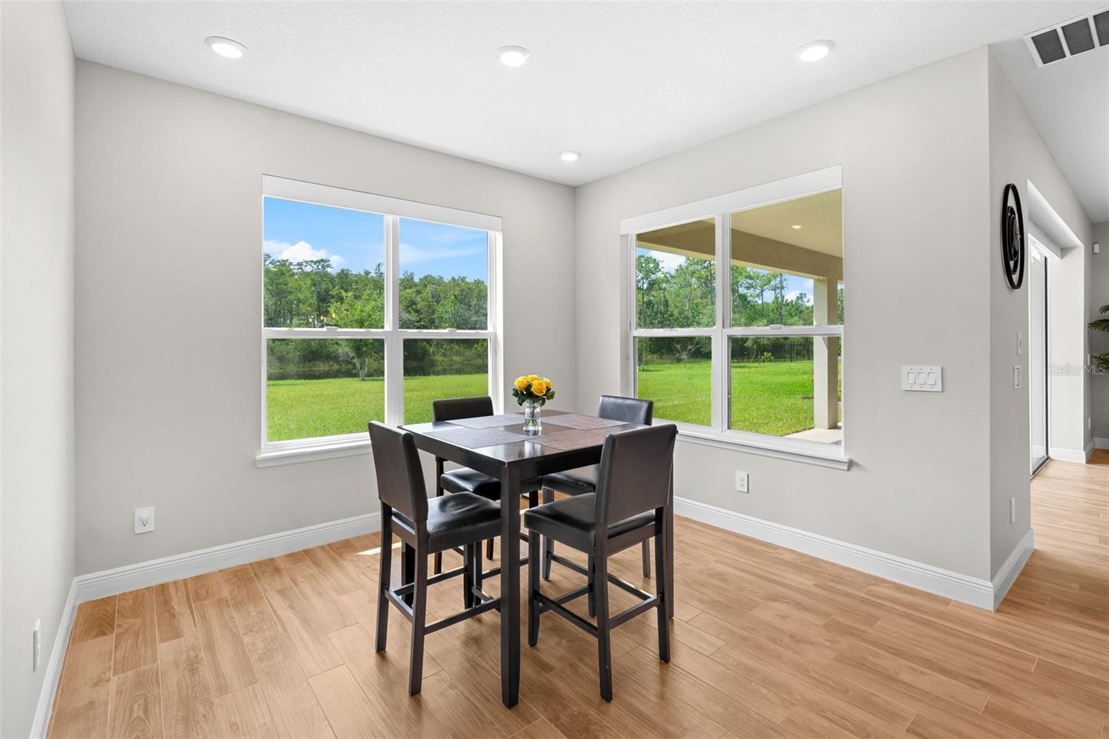 1072 Pando Loop Property Photo 6