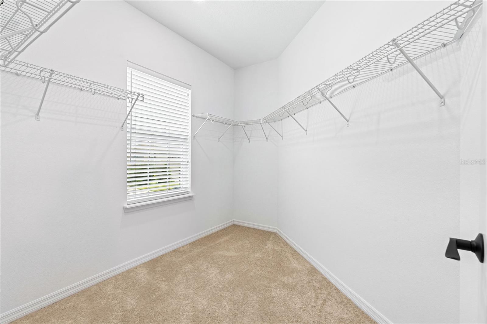 1072 Pando Loop Property Photo 24